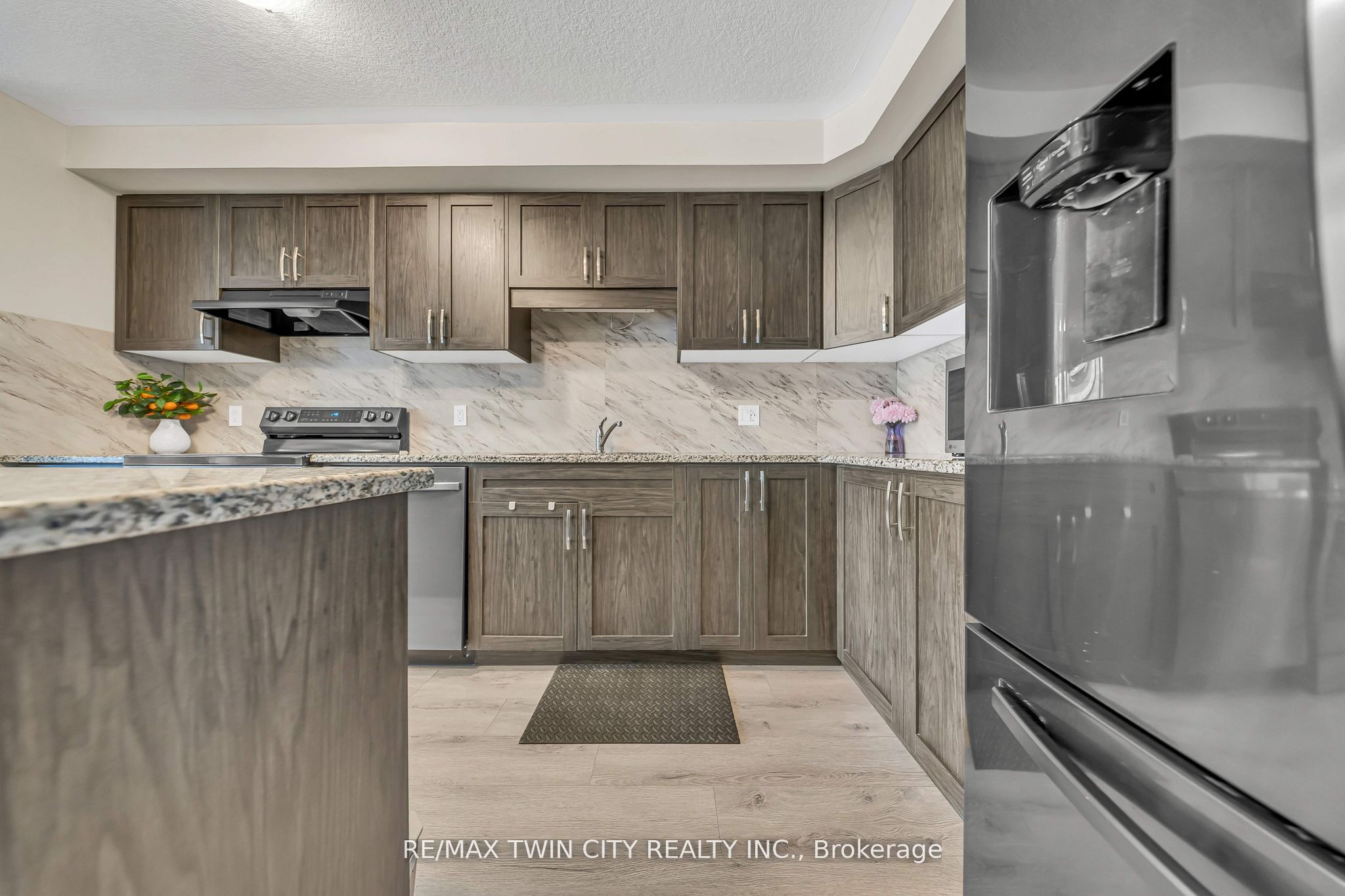 23 Valencia Avenue Property Photo 14