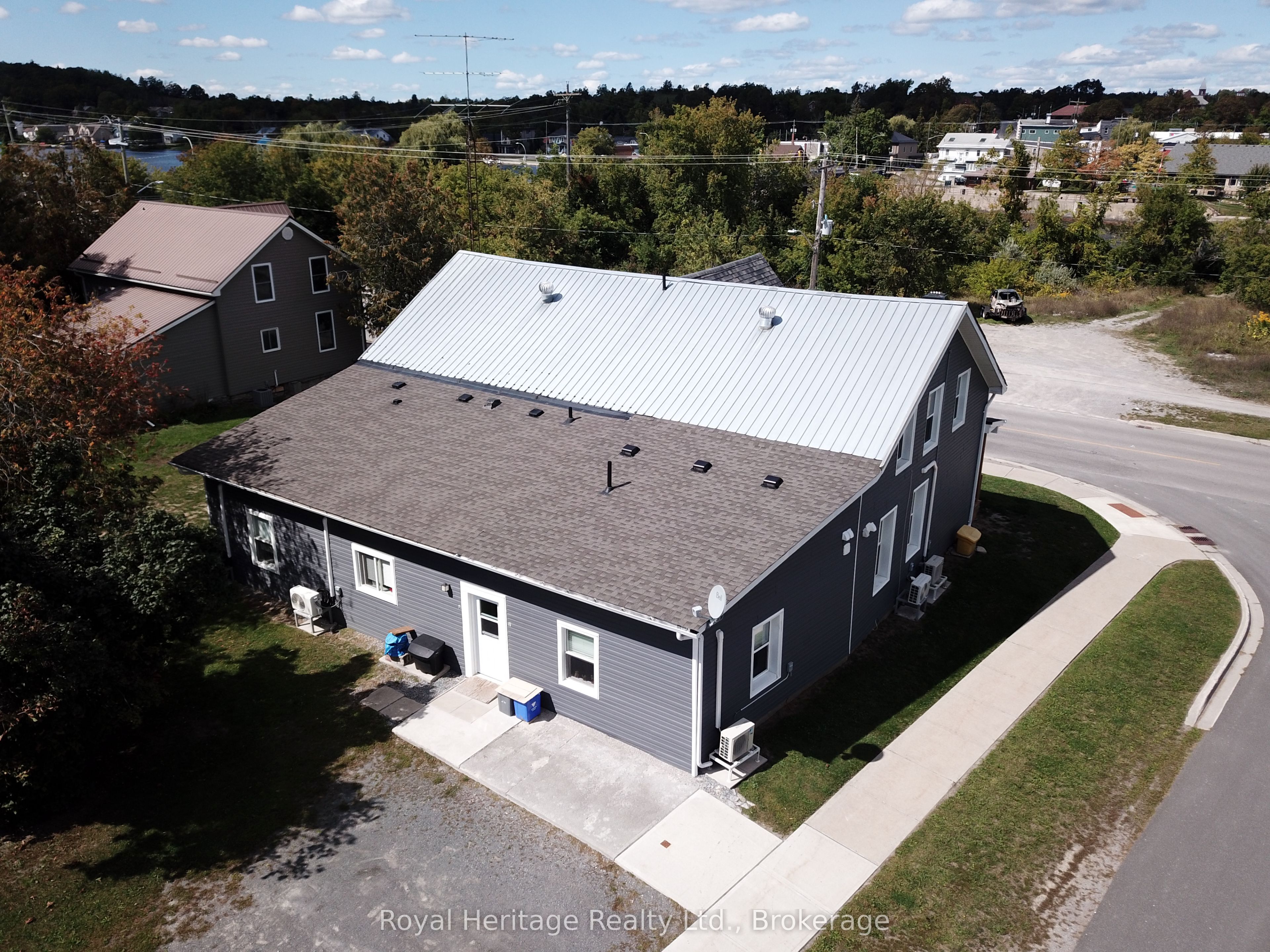 24 Water Street Property Photo 7