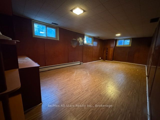 101 Colborne Street W Property Photo 10