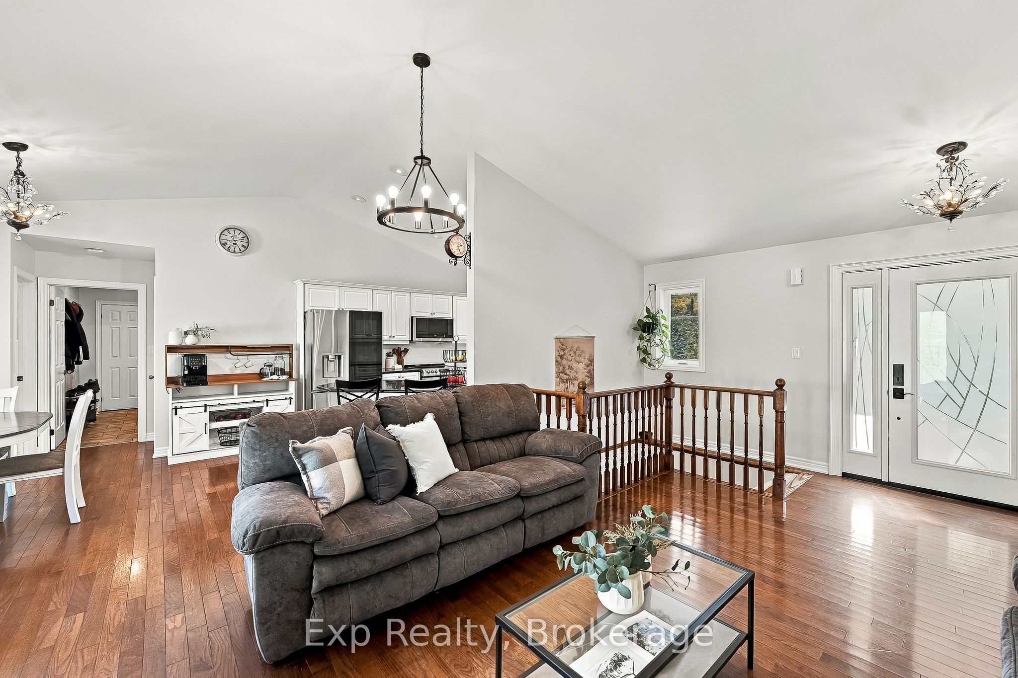 3835 Harwood Road Property Photo 12