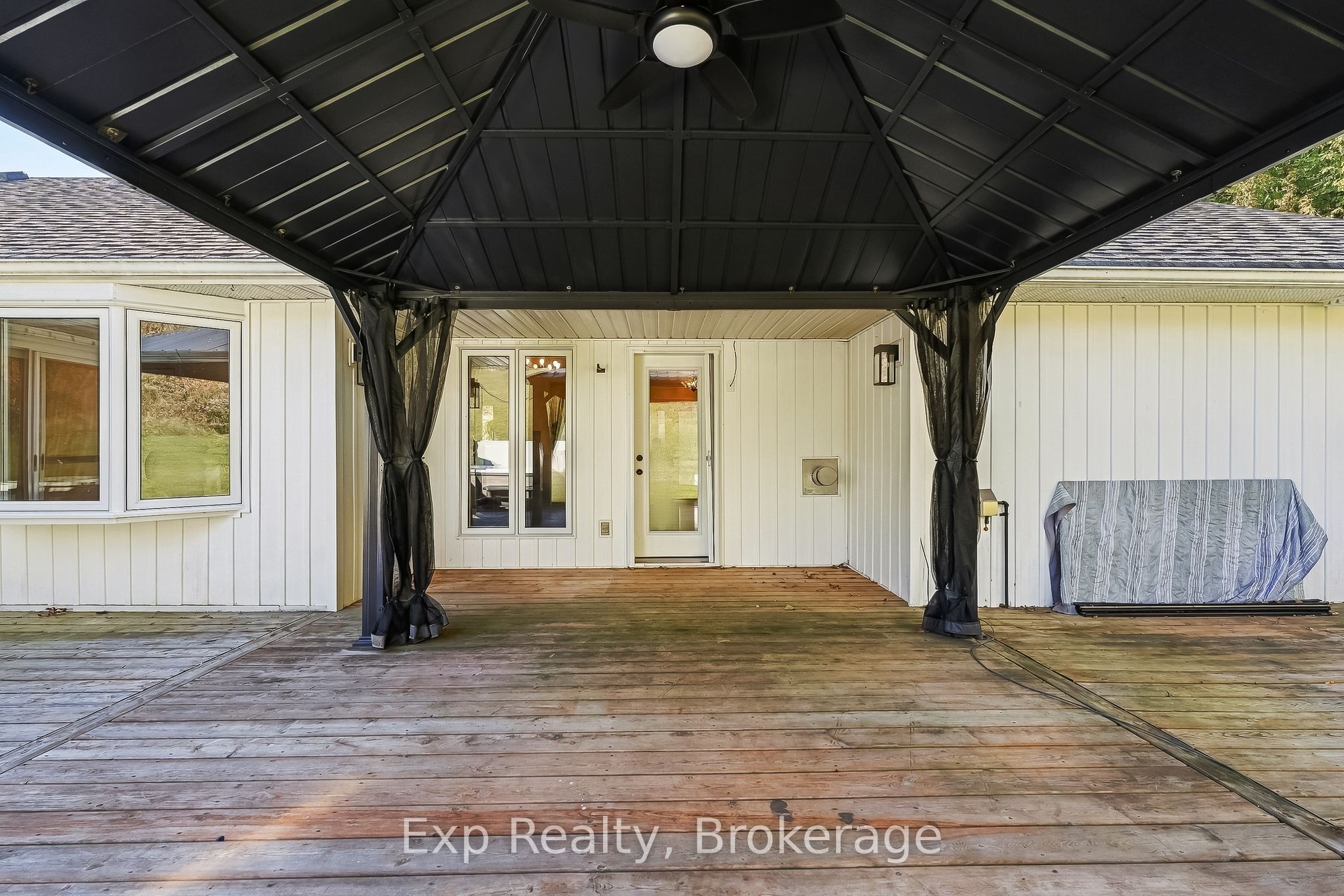 3835 Harwood Road Property Photo 39