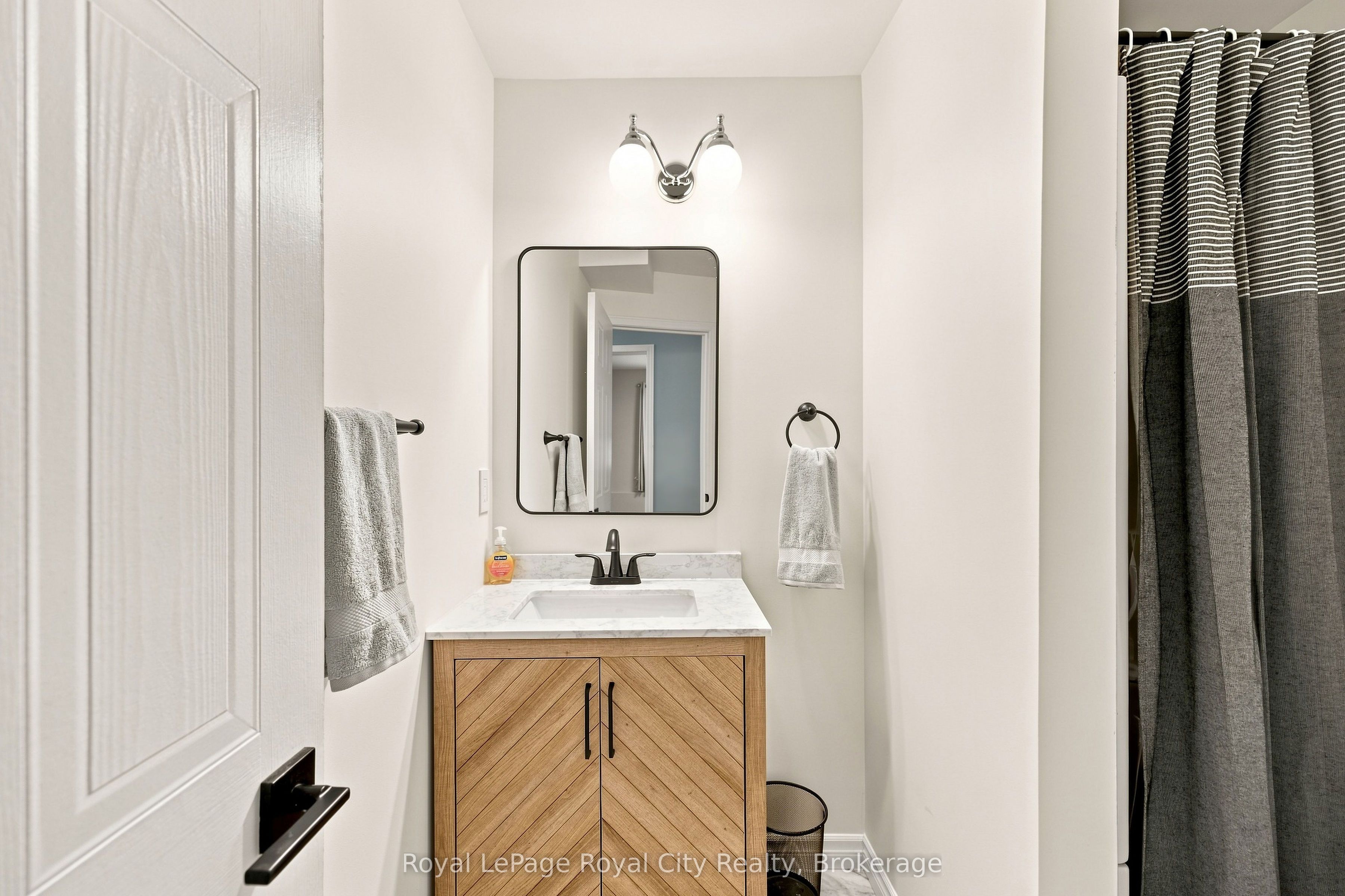399 Starwood Drive Property Photo 21