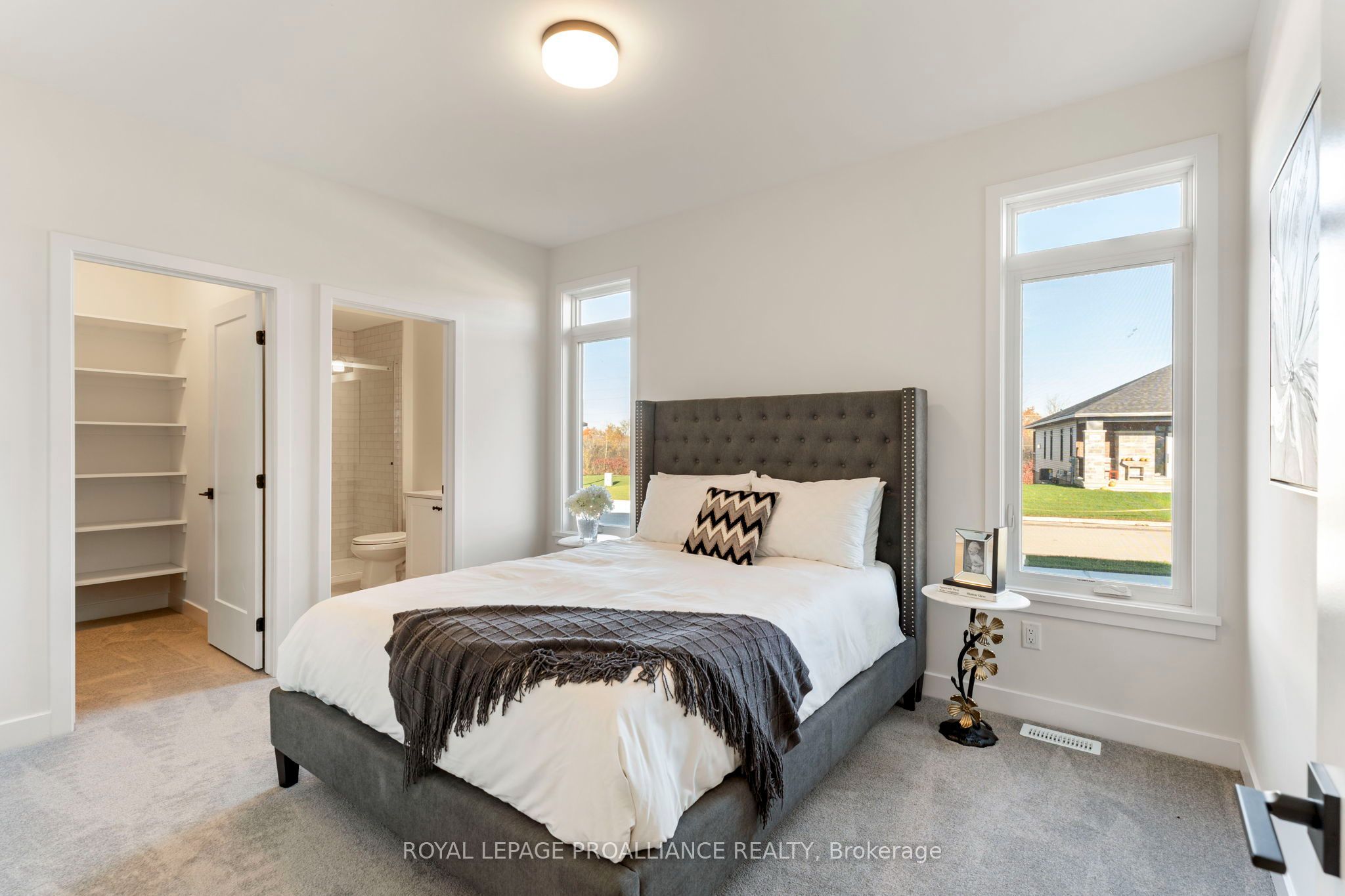1057 Moore Street Property Photo 12