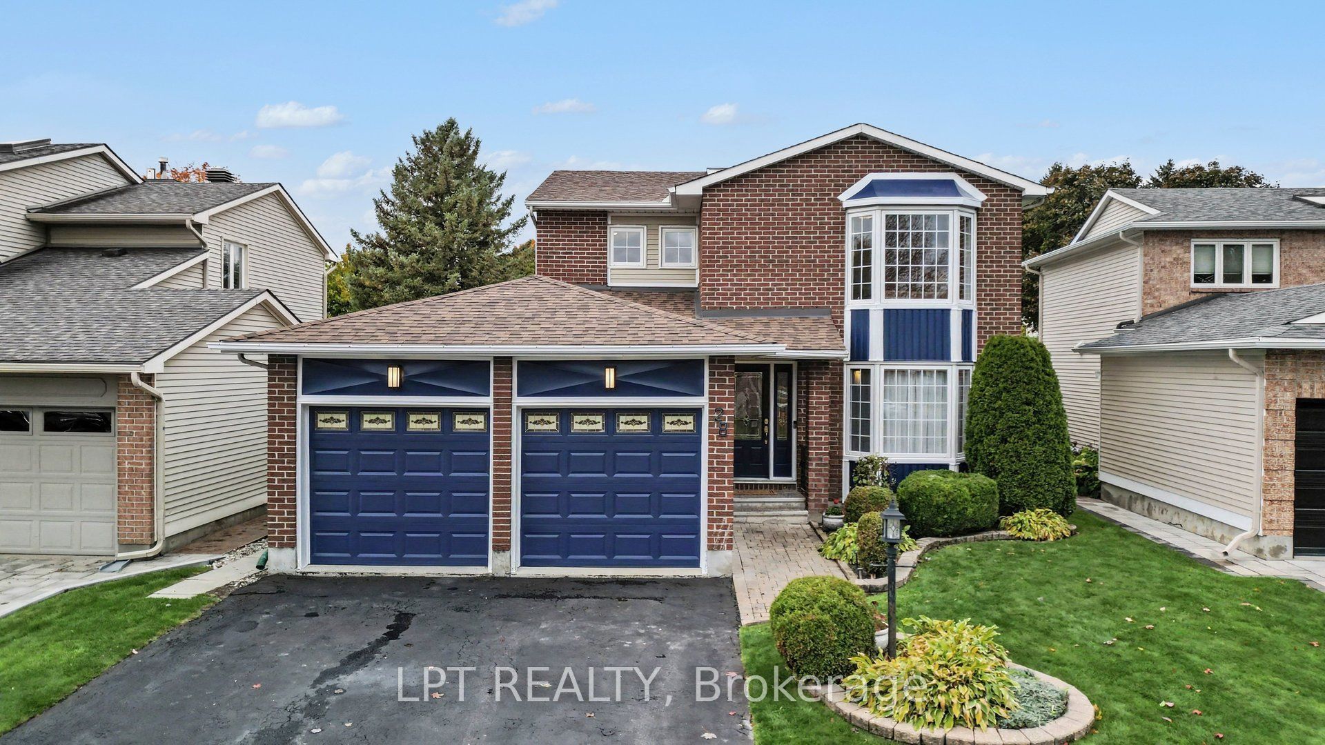 28 Meadow Glade Gardens Property Photo 3