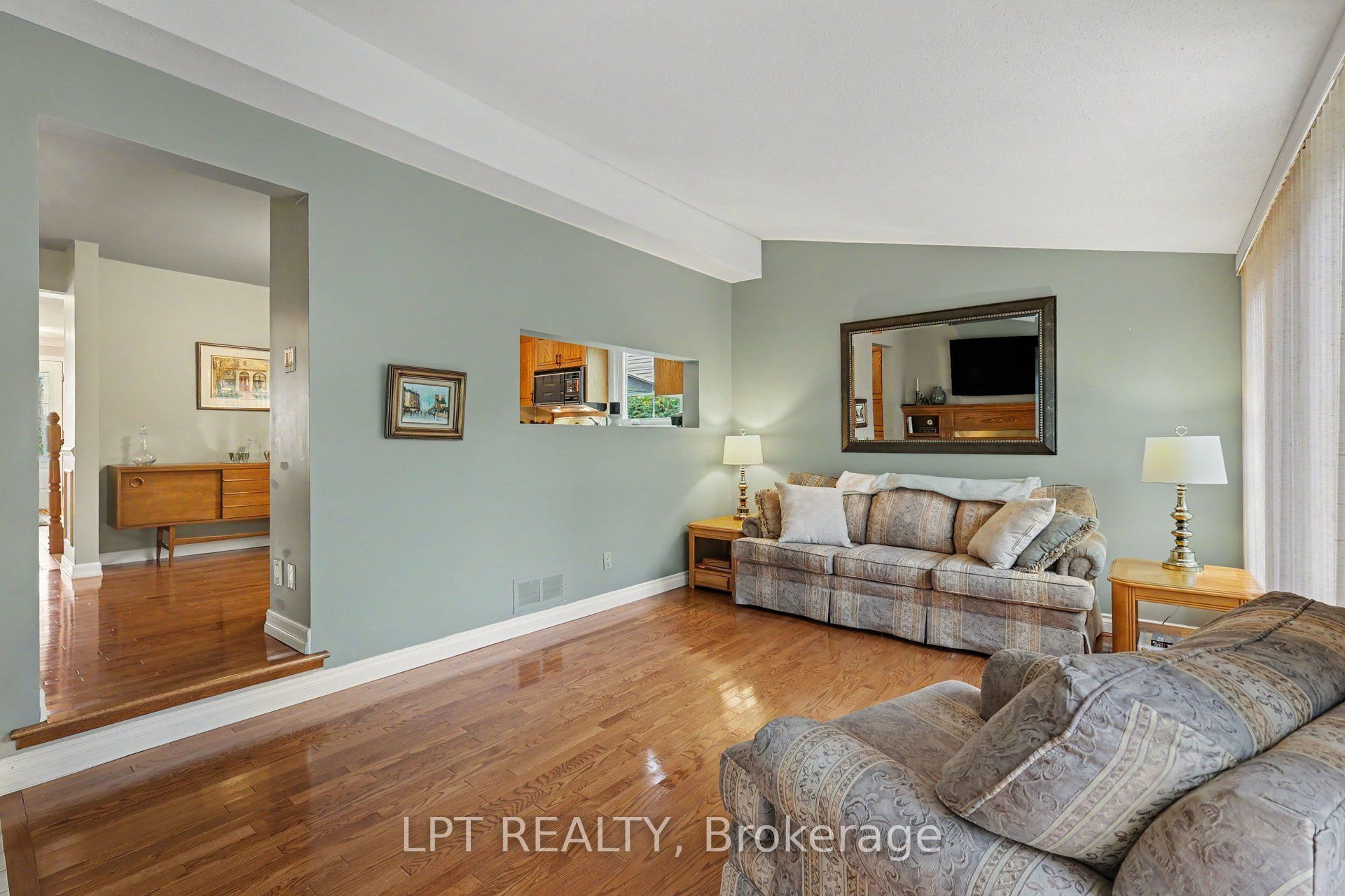 28 Meadow Glade Gardens Property Photo 17