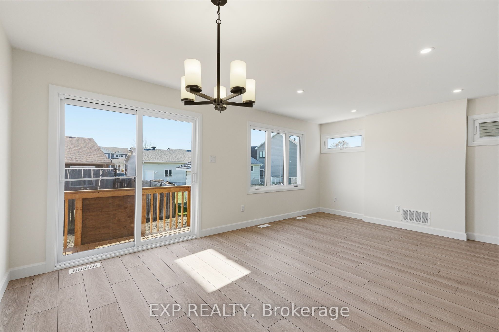 144 Elizabeth Street Property Photo 10