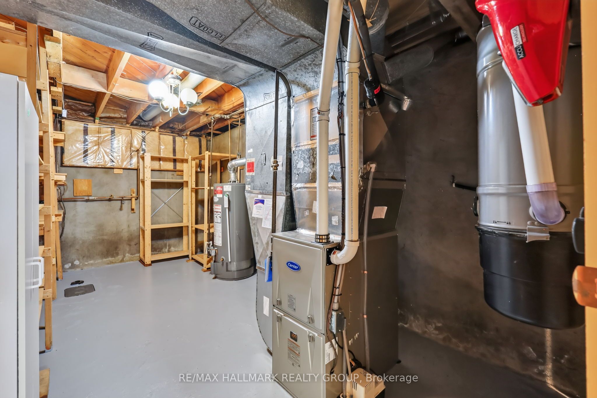 44 Singal Street Property Photo 36