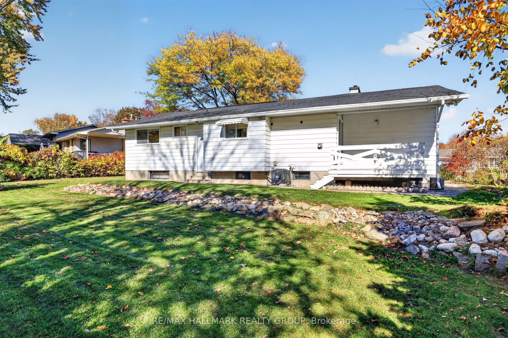 44 Singal Street Property Photo 38