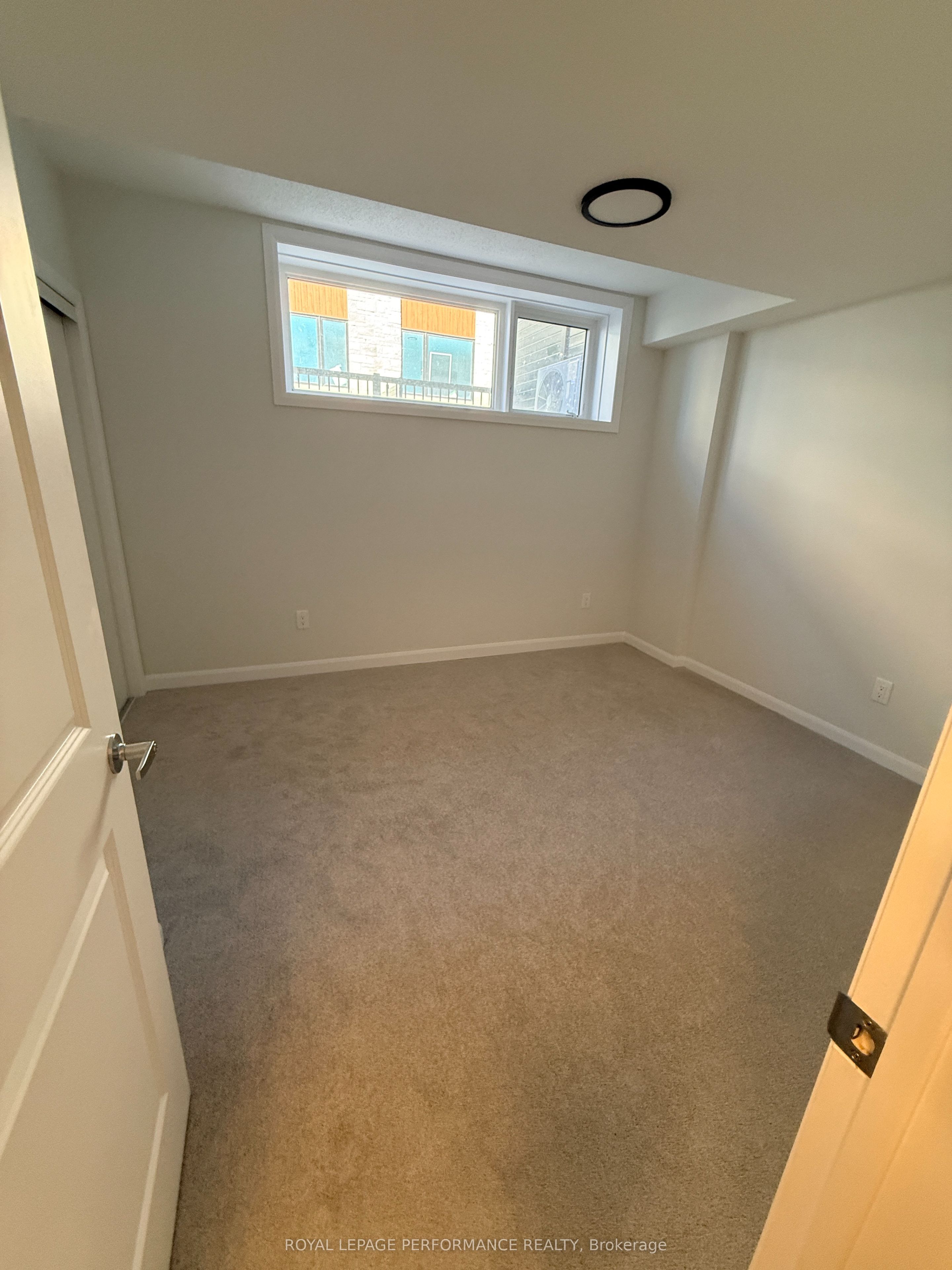 1001 Glenroy Gilbert Drive 9 Property Photo 18