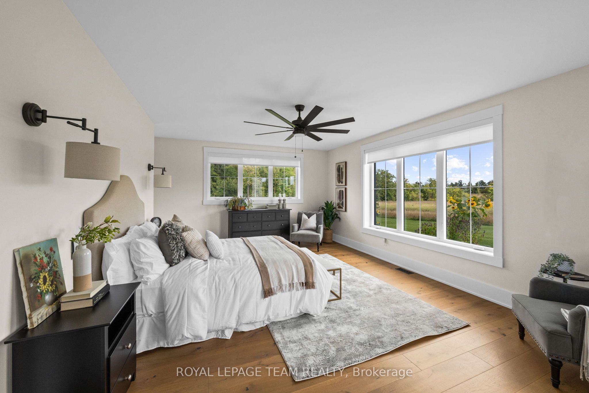 7385 Bank Street Property Photo 13