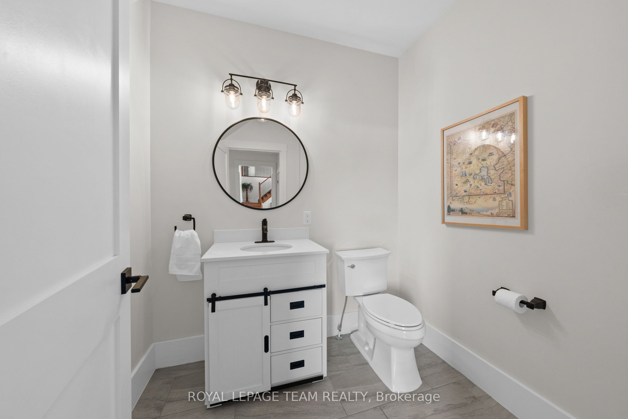 7385 Bank Street Property Photo 18