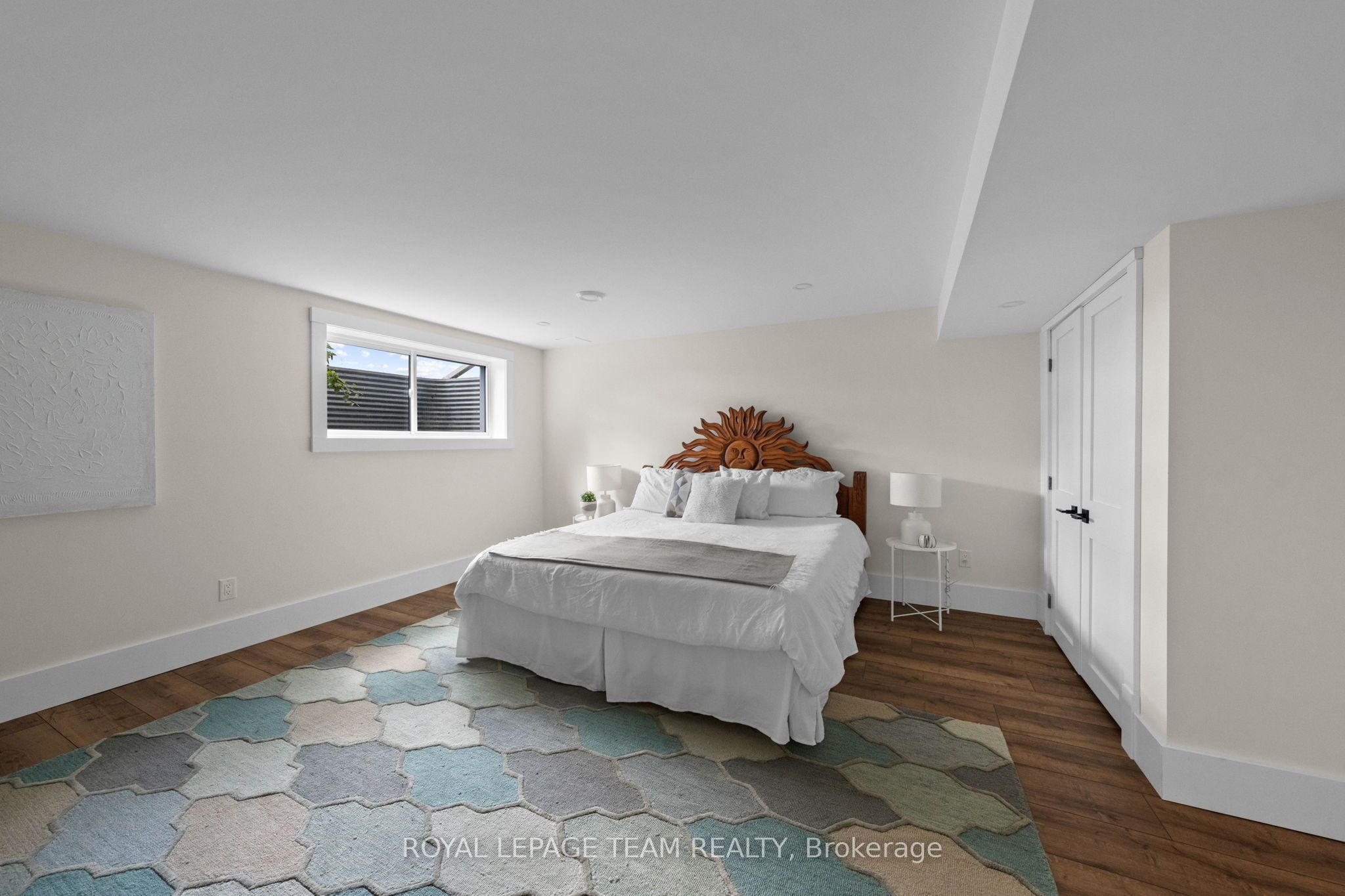 7385 Bank Street Property Photo 34