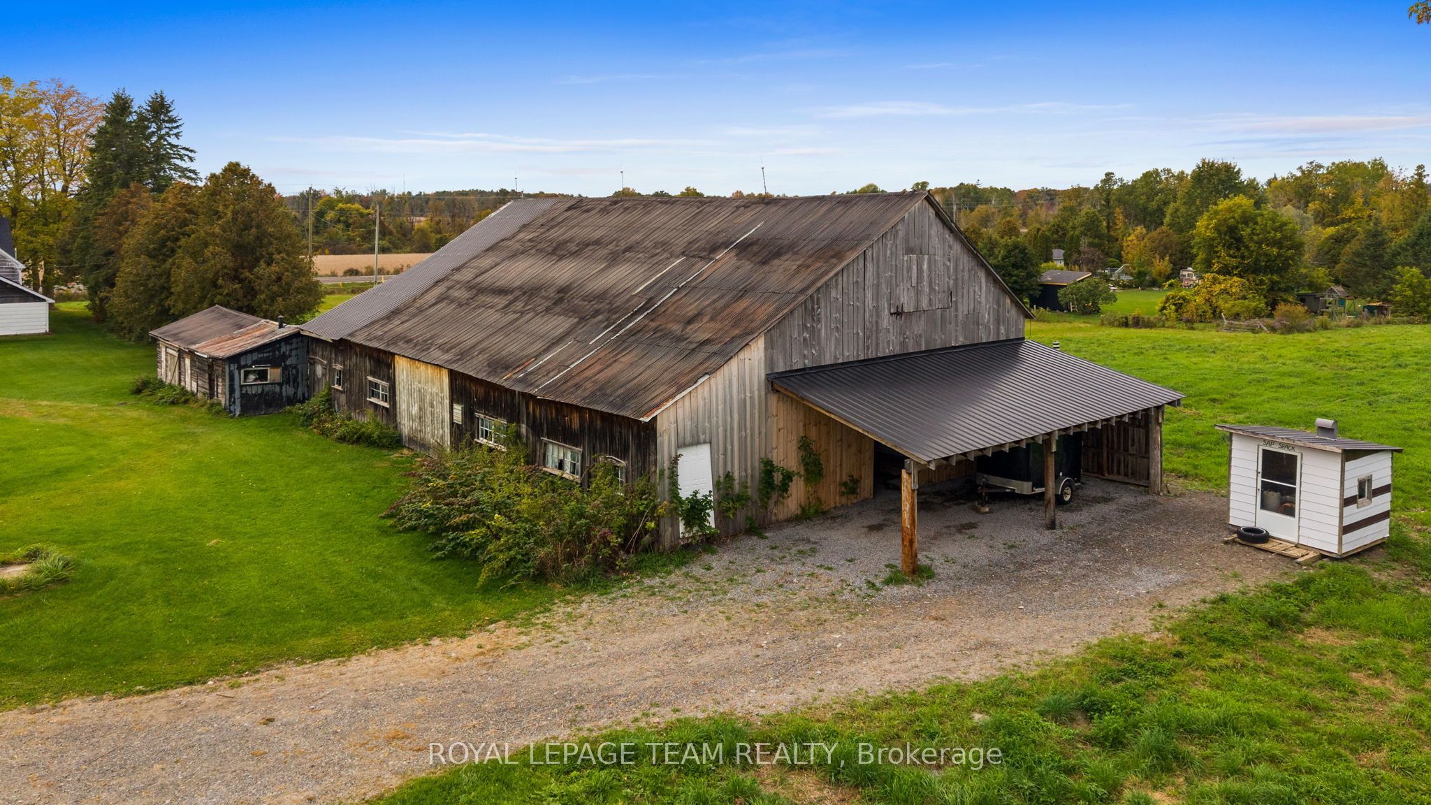 7385 Bank Street Property Photo 44