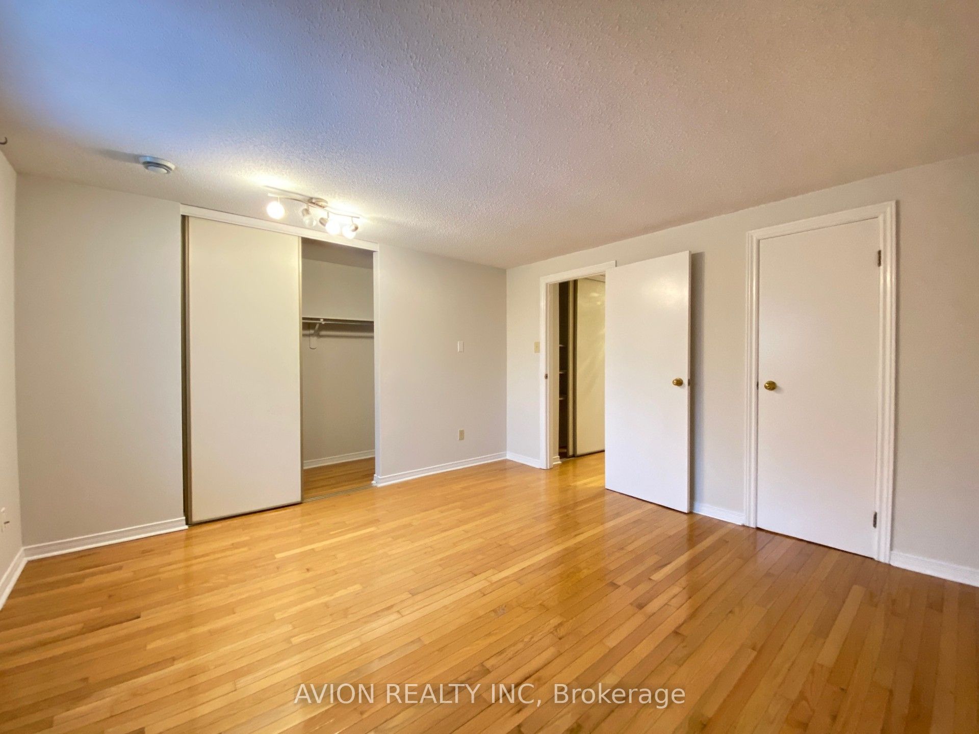 1786 Attawandaron Road 36 Property Photo 8