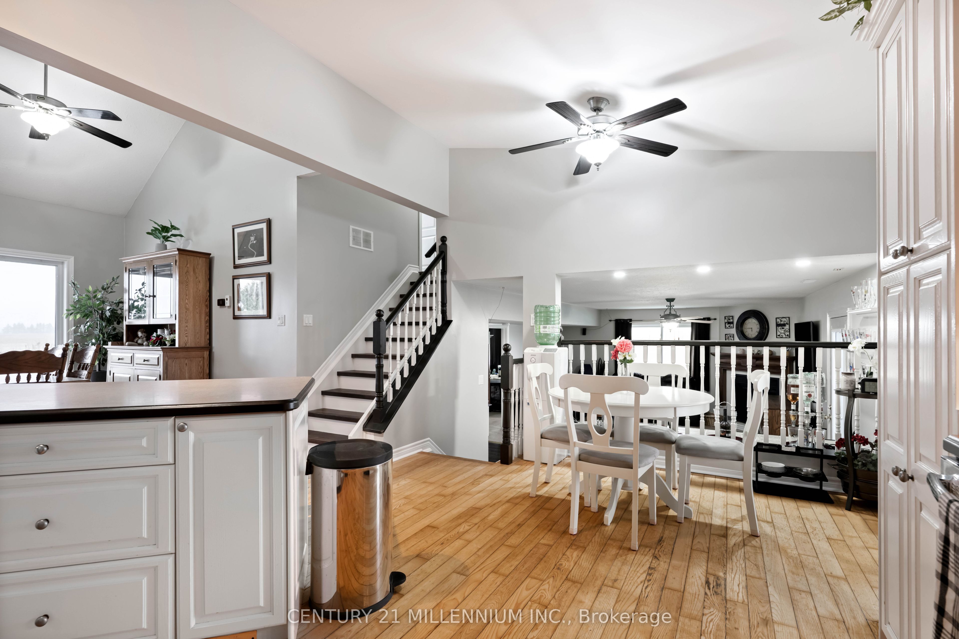 395115 County Road 12 Road Property Photo 17