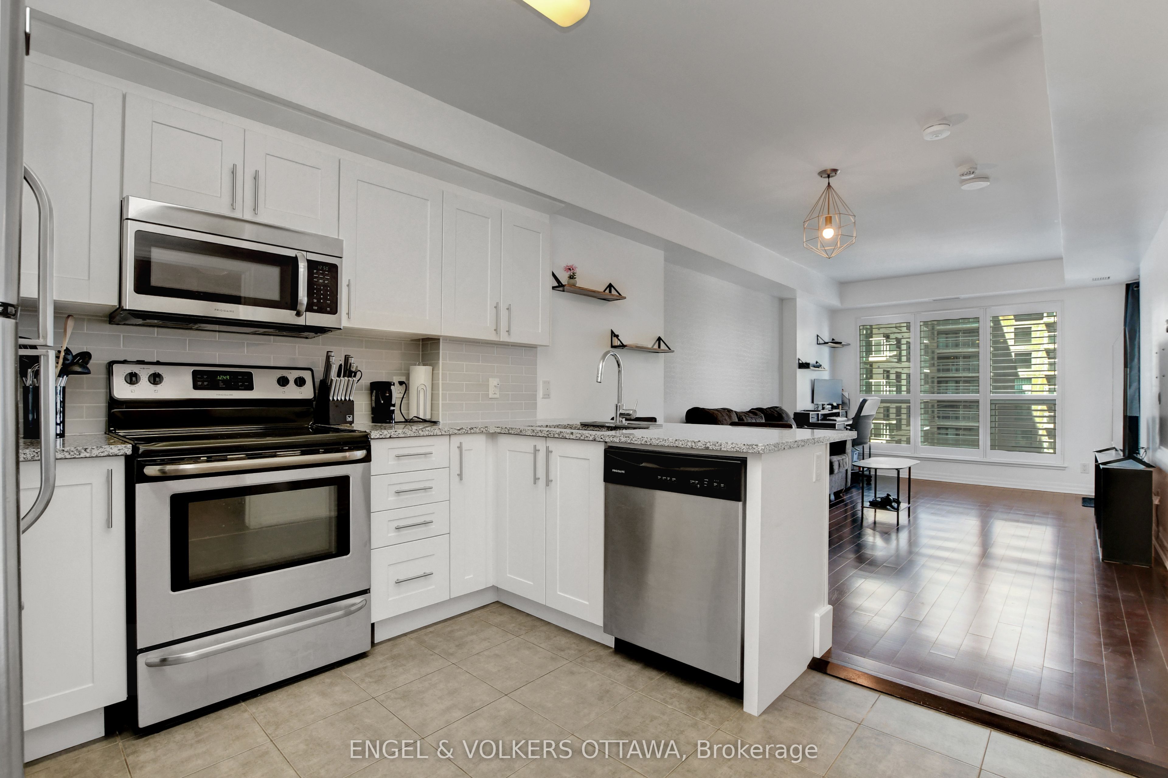 242 Rideau Street 1305 Property Photo 5