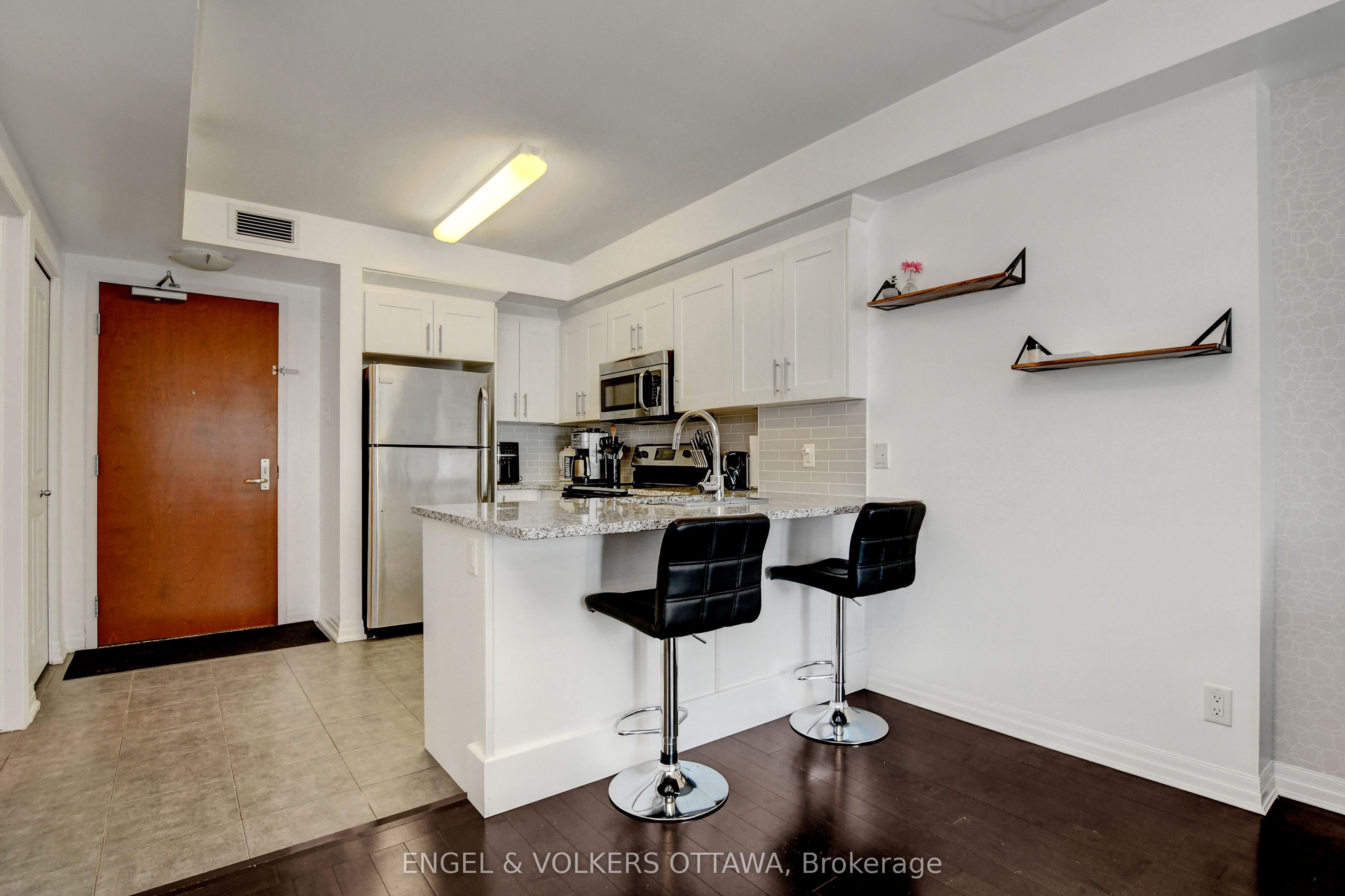 242 Rideau Street 1305 Property Photo 9