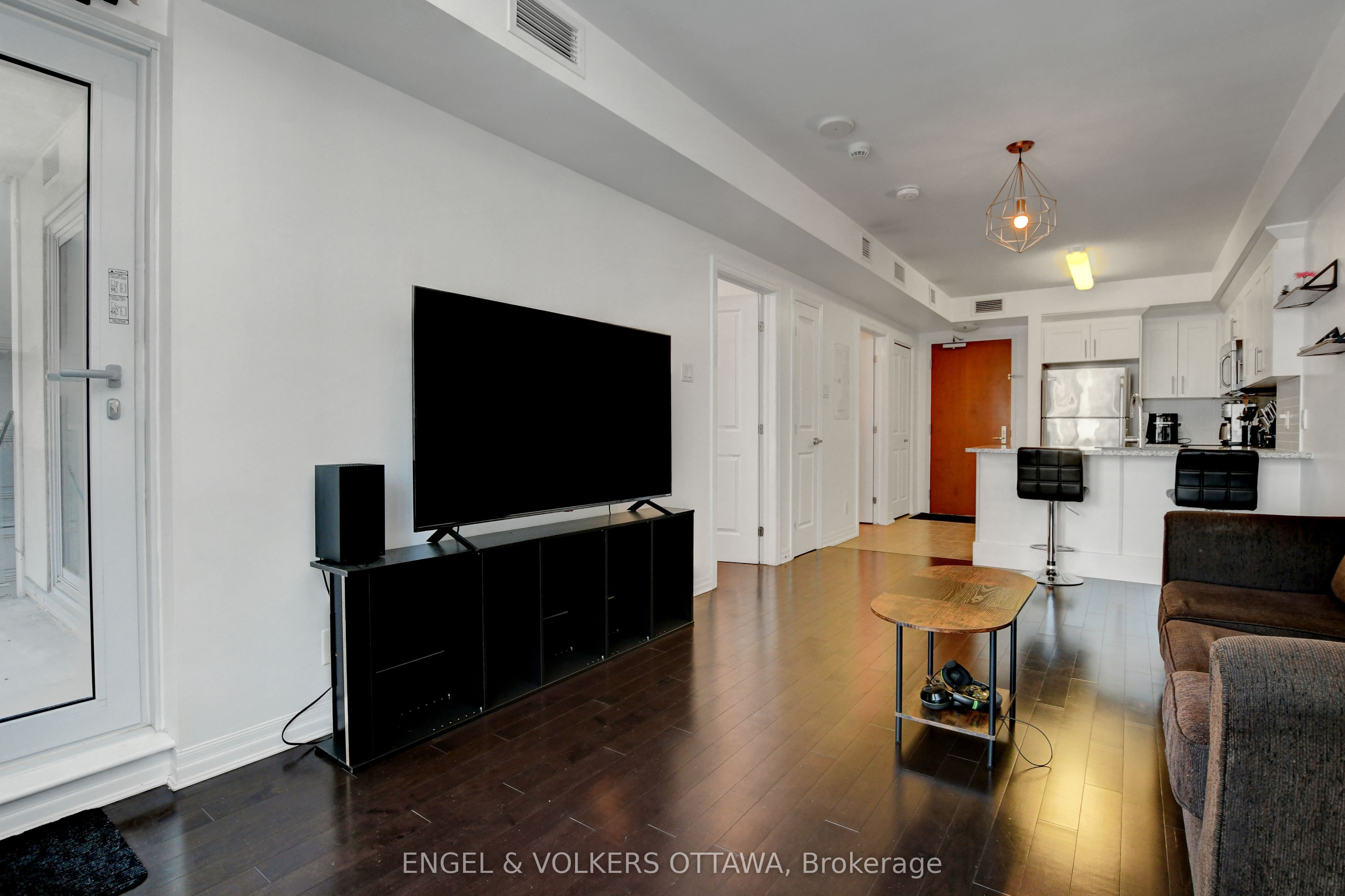 242 Rideau Street 1305 Property Photo 14