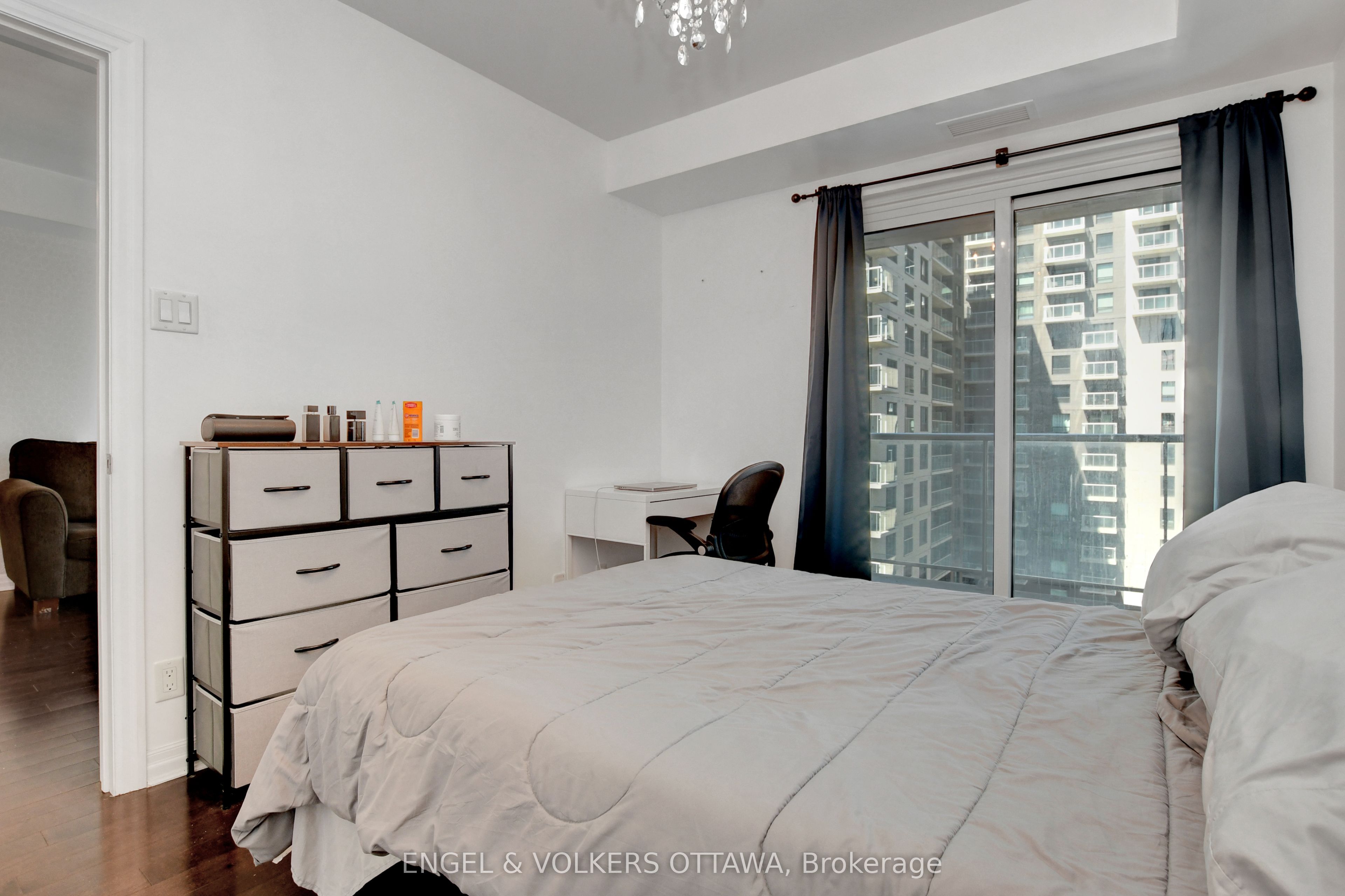 242 Rideau Street 1305 Property Photo 16