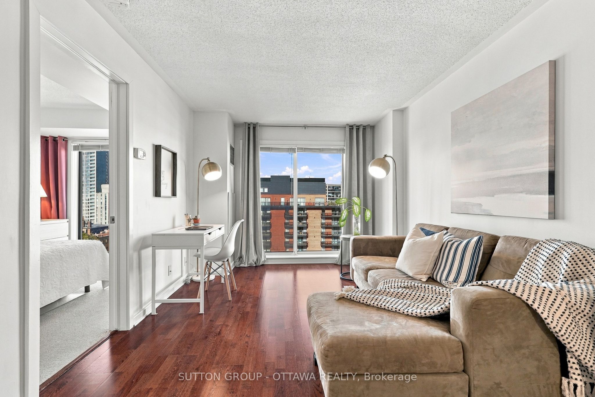 138 Somerset Street W 1012 Property Photo 10