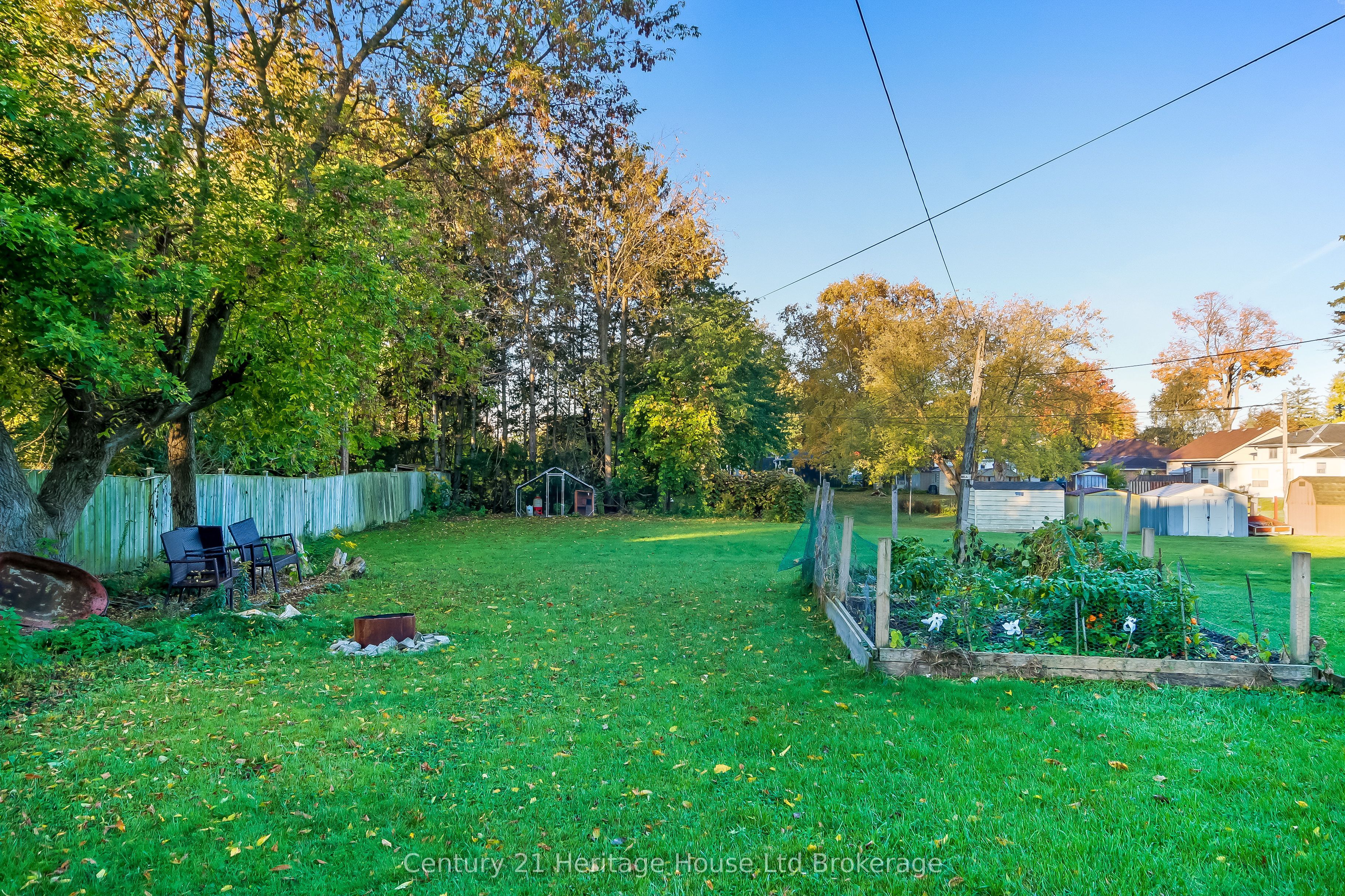 66 Bee Street Property Photo 4