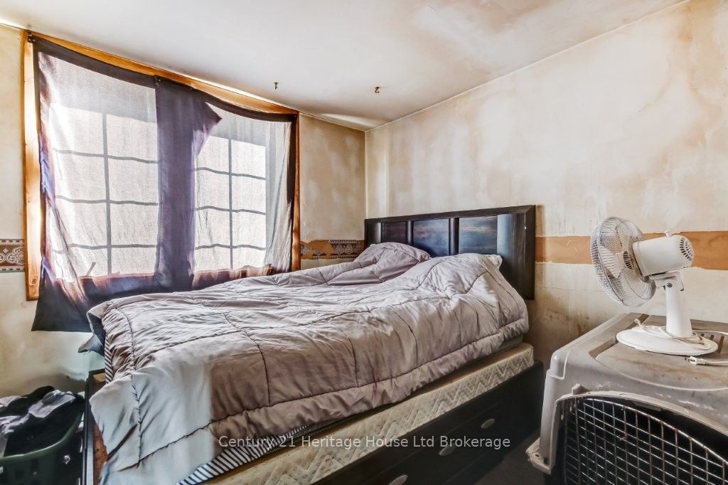 66 Bee Street Property Photo 9