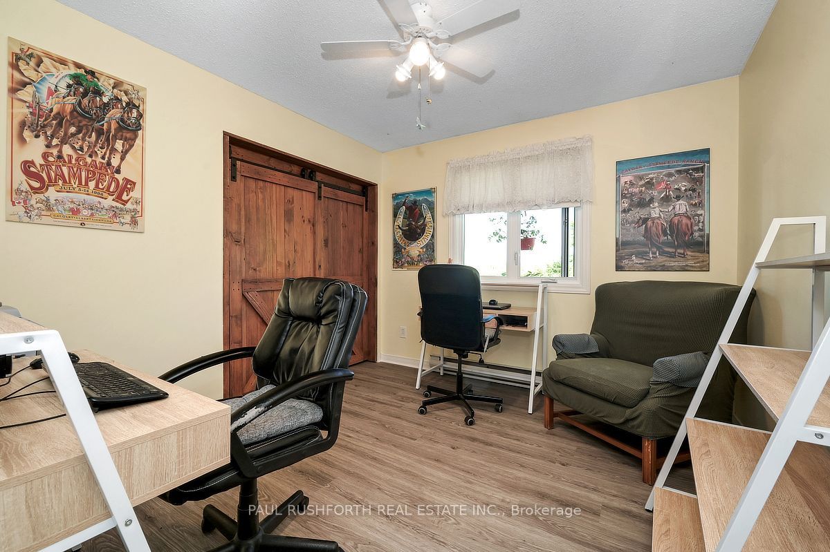 2362 Russland Road Property Photo 21