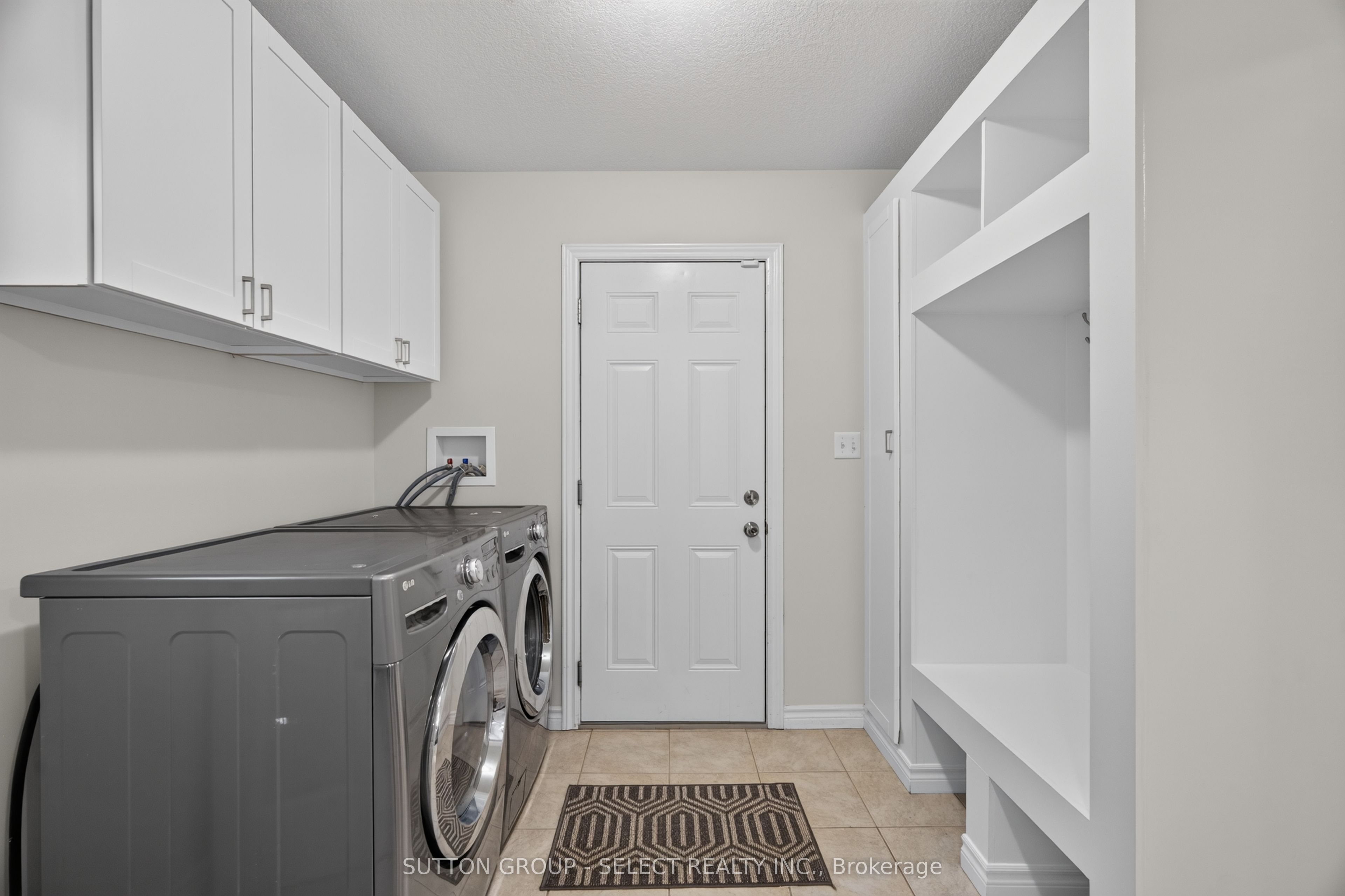 713 Silverfox Place Property Photo 18