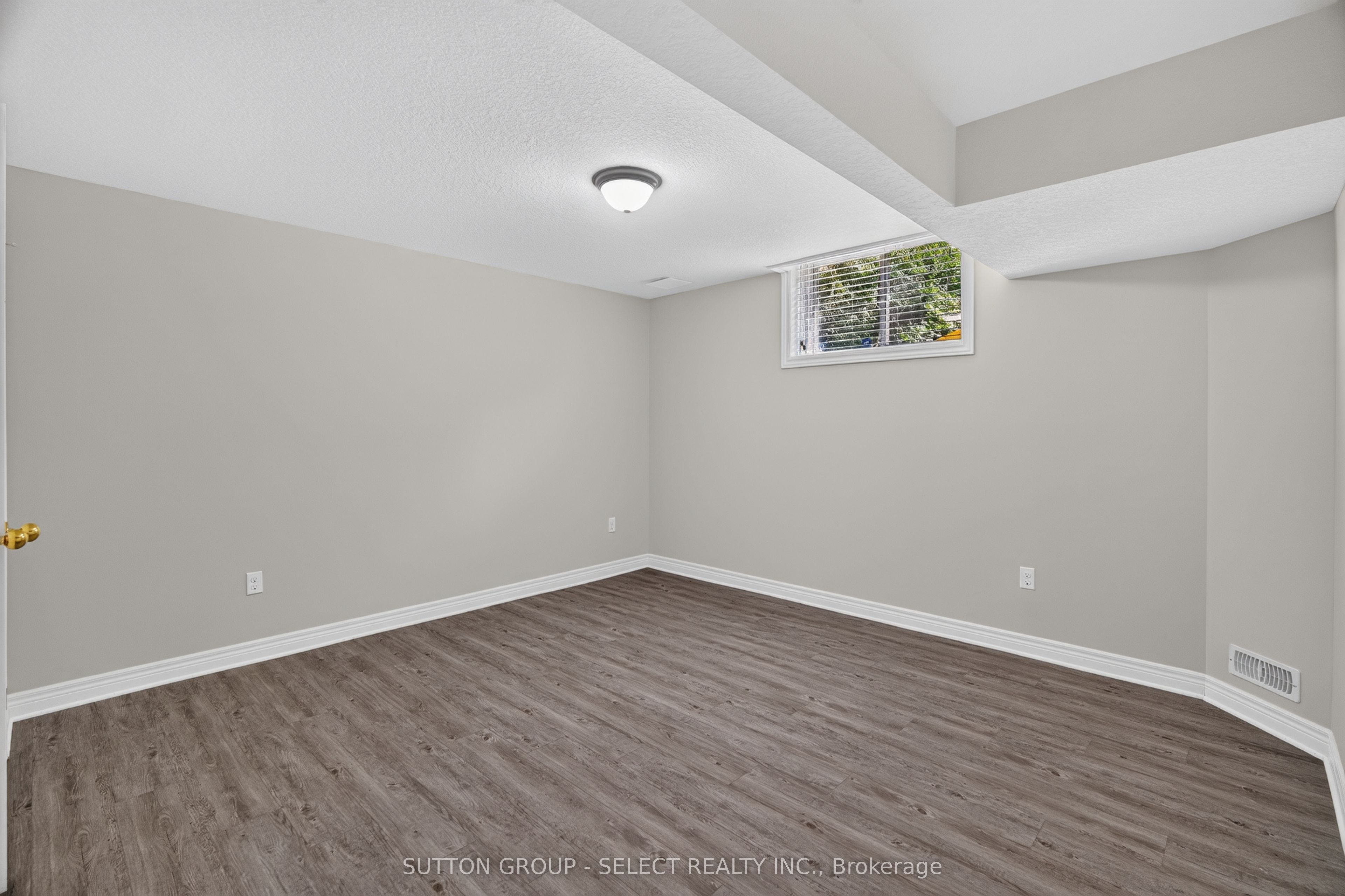 713 Silverfox Place Property Photo 37