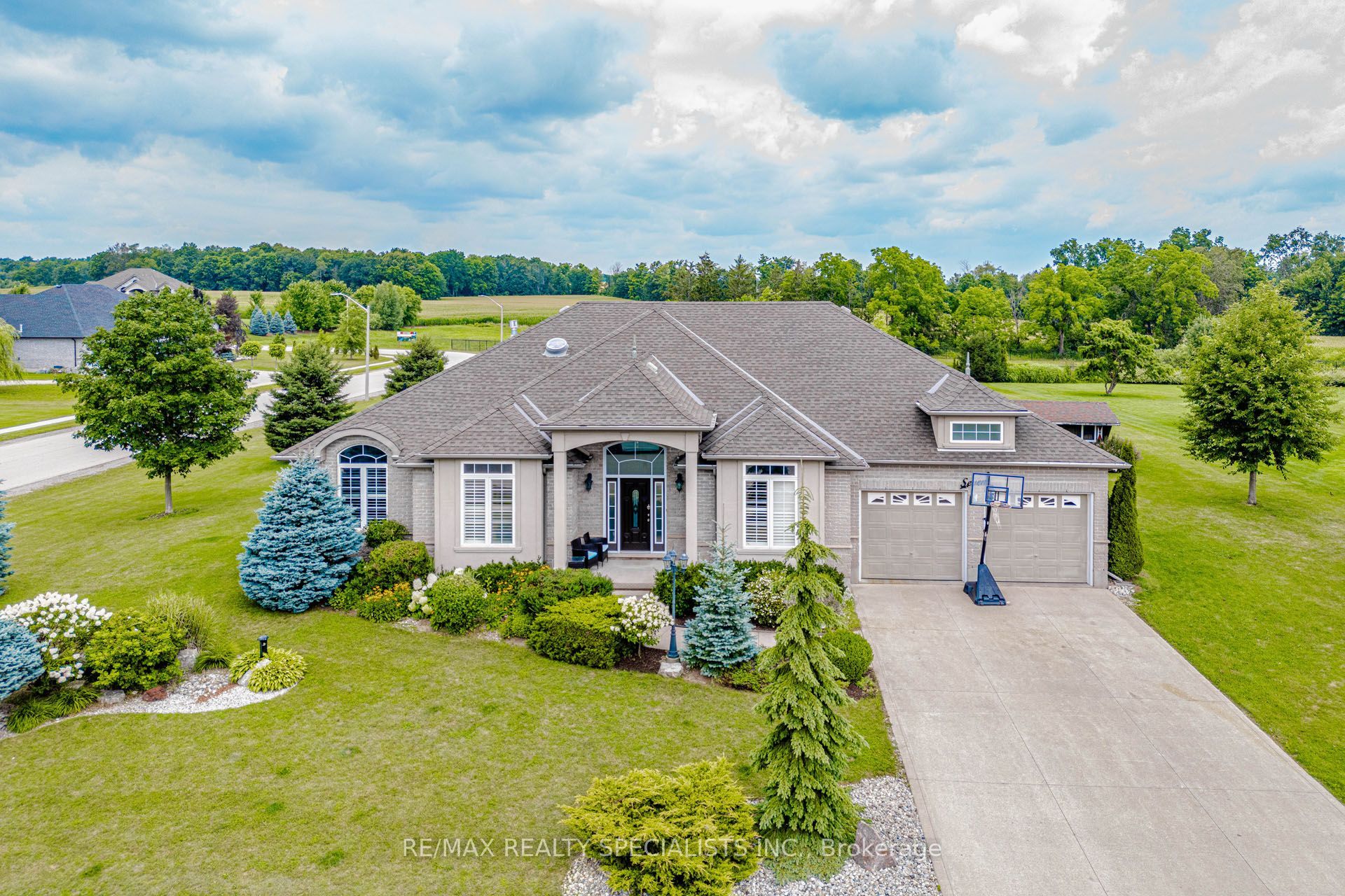 7 Snyder Court Property Photo 2