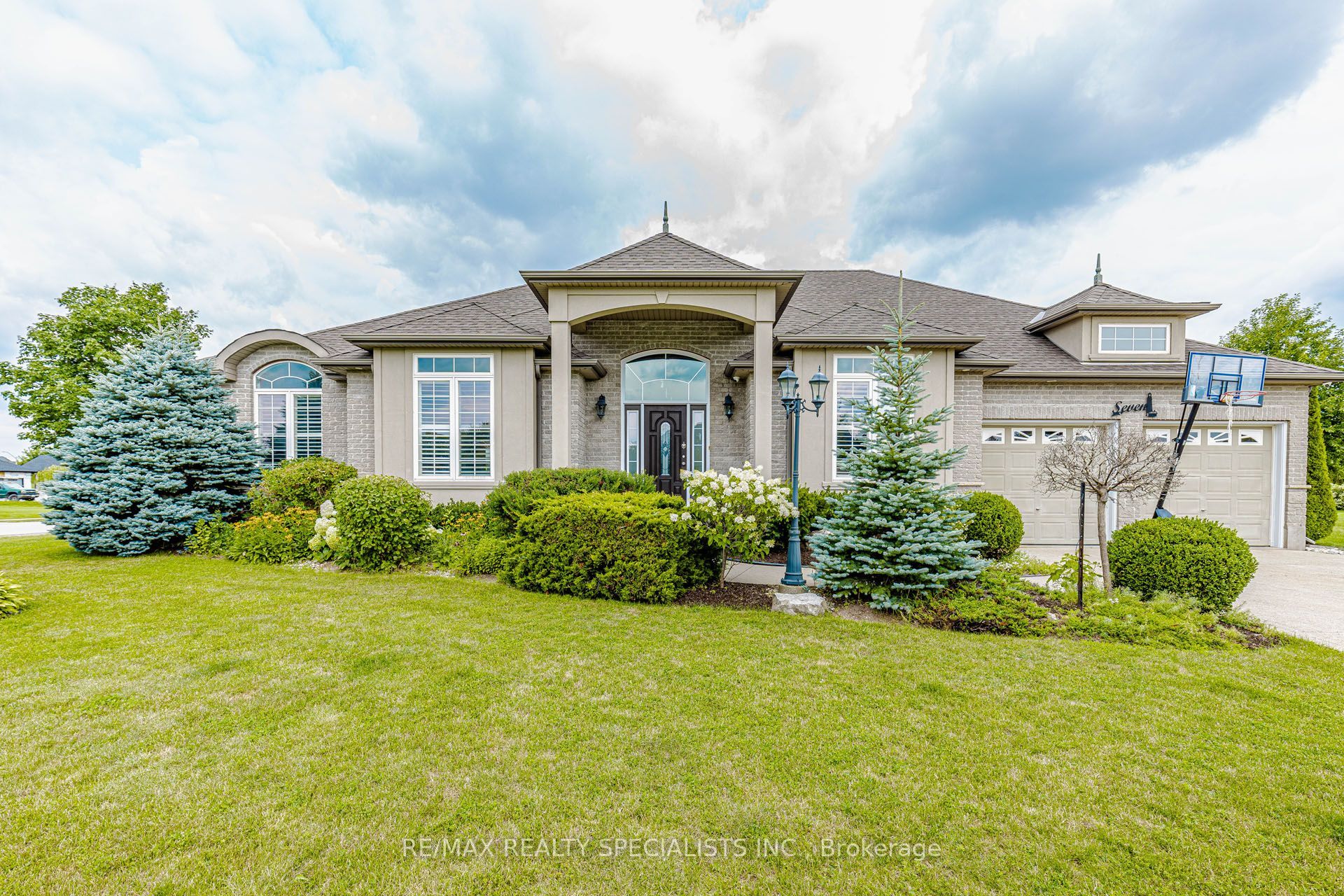 7 Snyder Court Property Photo 5