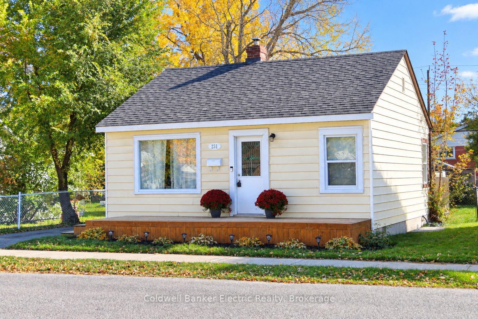 231 Woodbine Avenue Property Photo 1