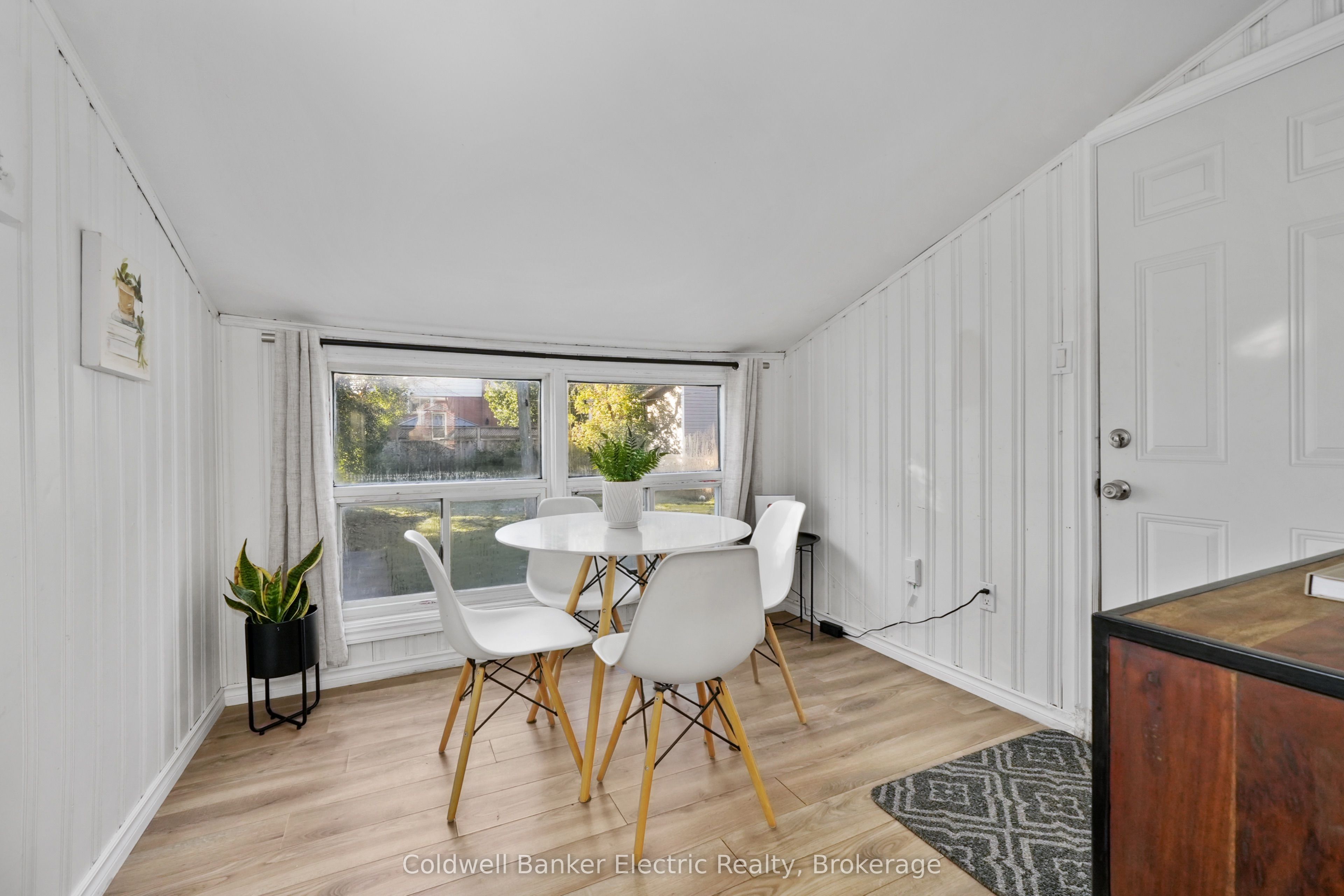 231 Woodbine Avenue Property Photo 13