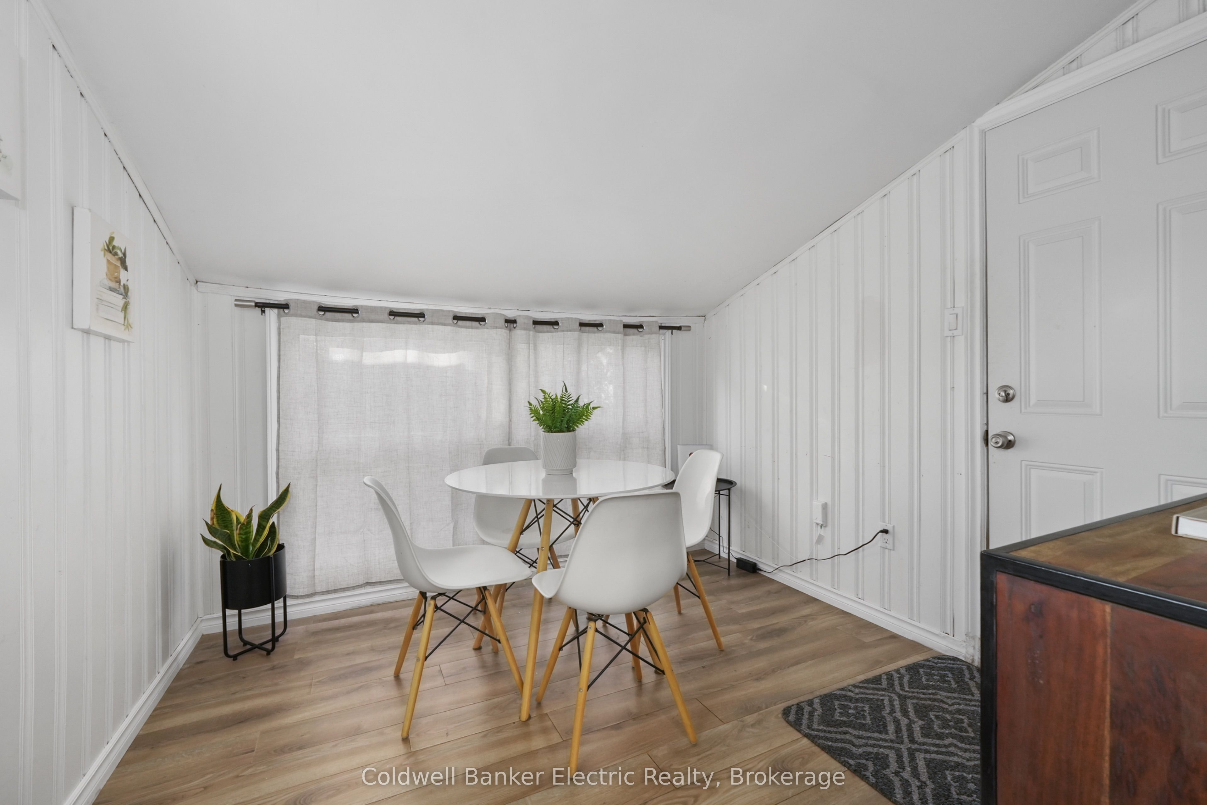 231 Woodbine Avenue Property Photo 14
