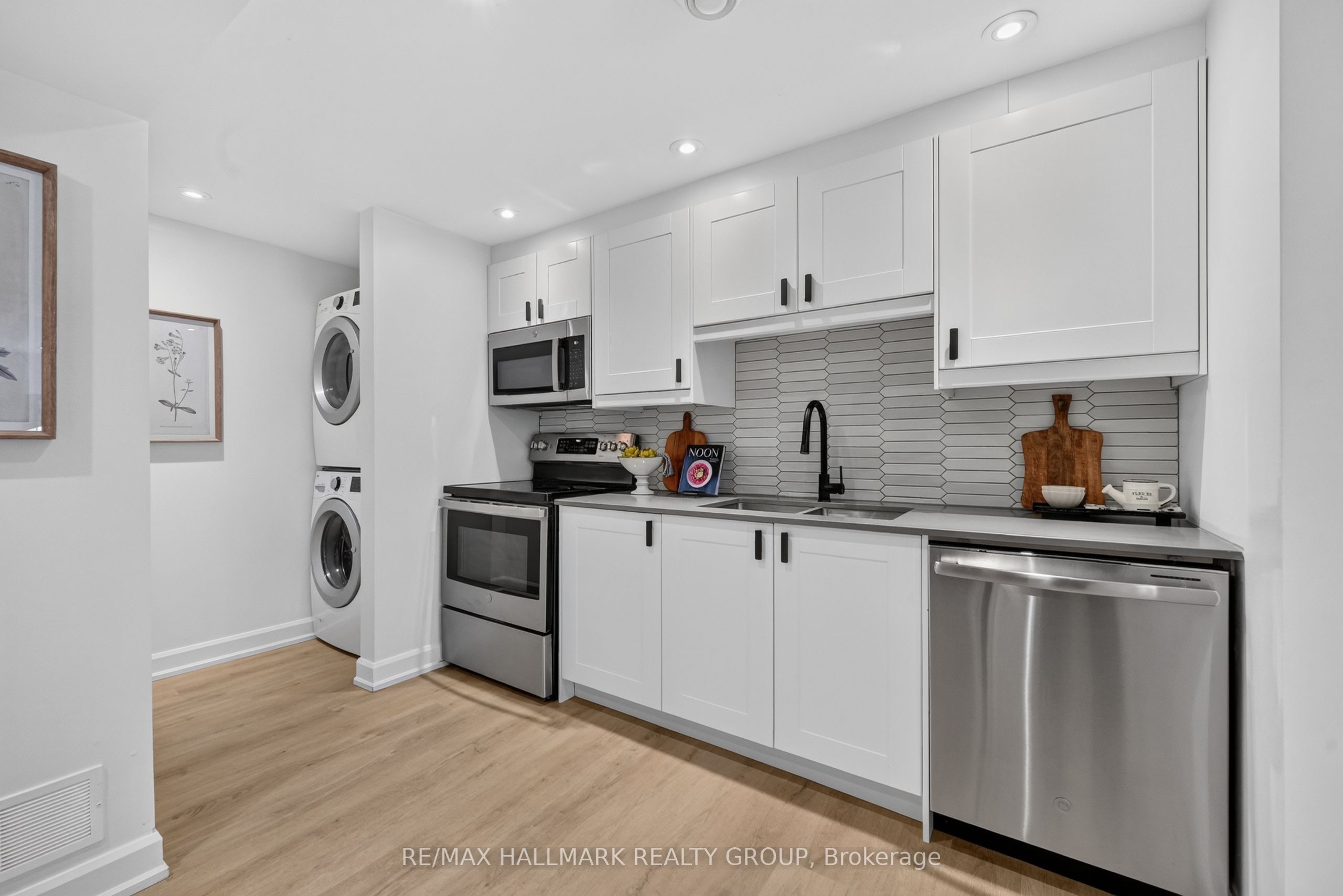 886 Trojan Avenue Property Photo 17