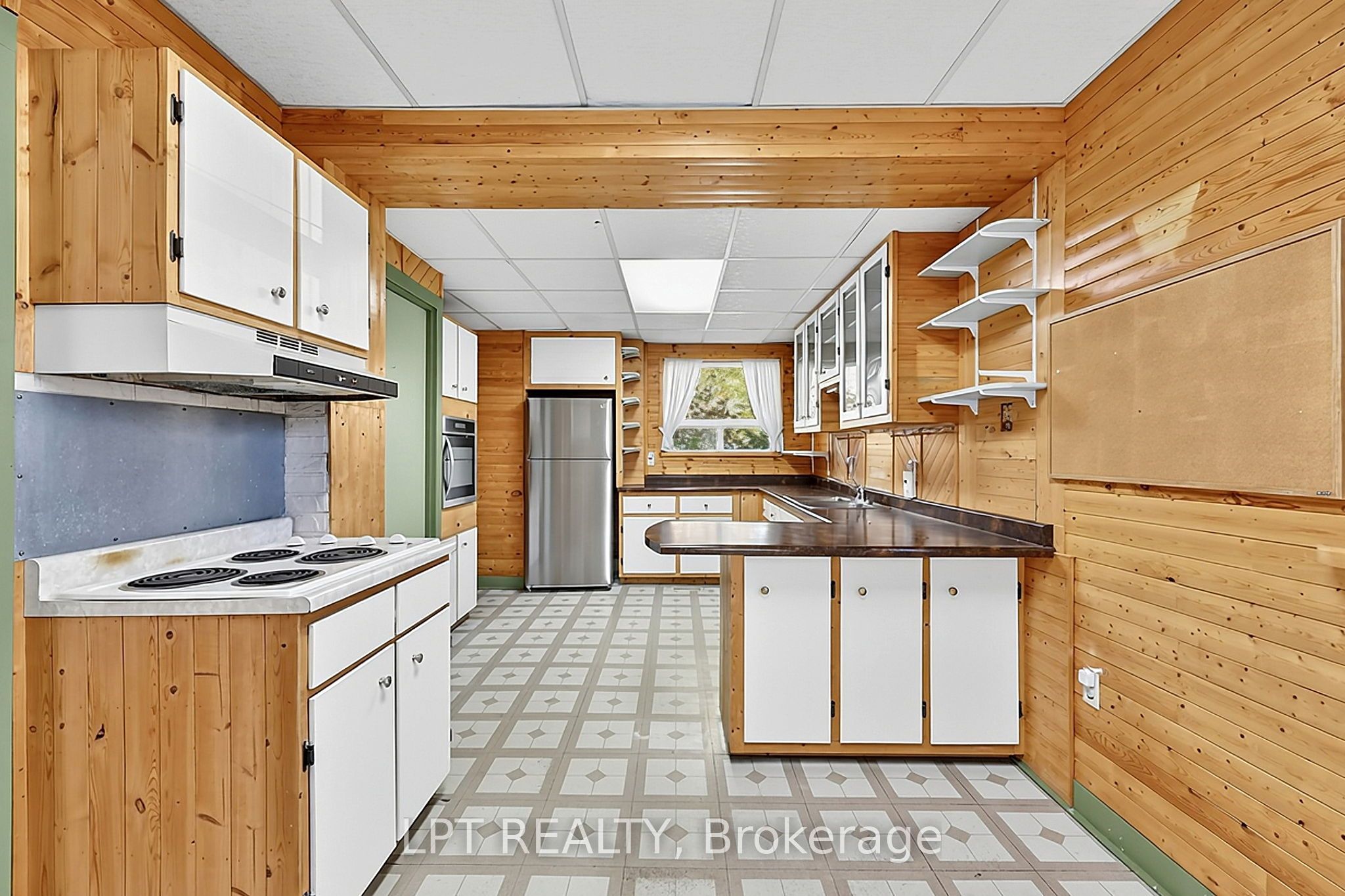 190 Winewood Avenue W Property Photo 22