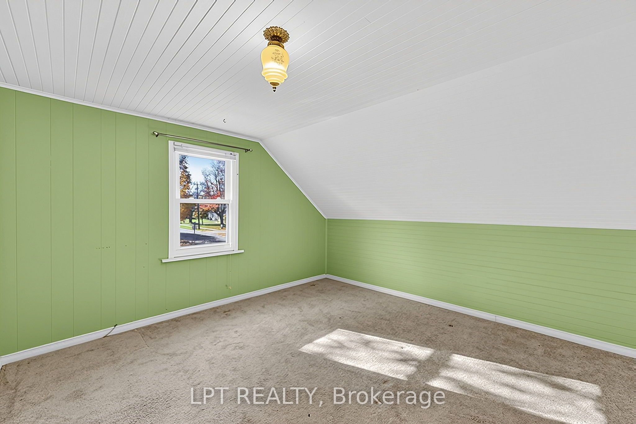 190 Winewood Avenue W Property Photo 31
