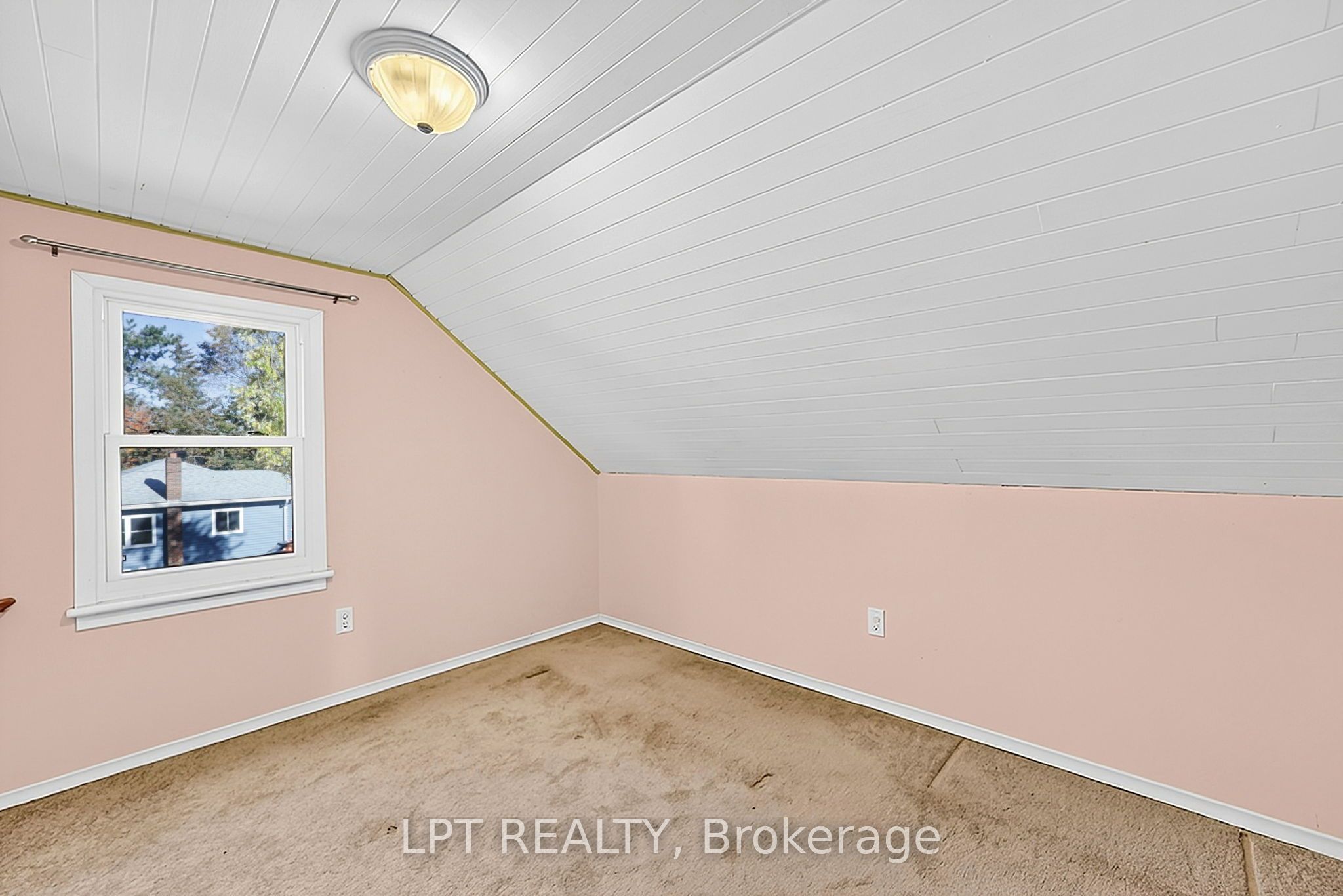 190 Winewood Avenue W Property Photo 36