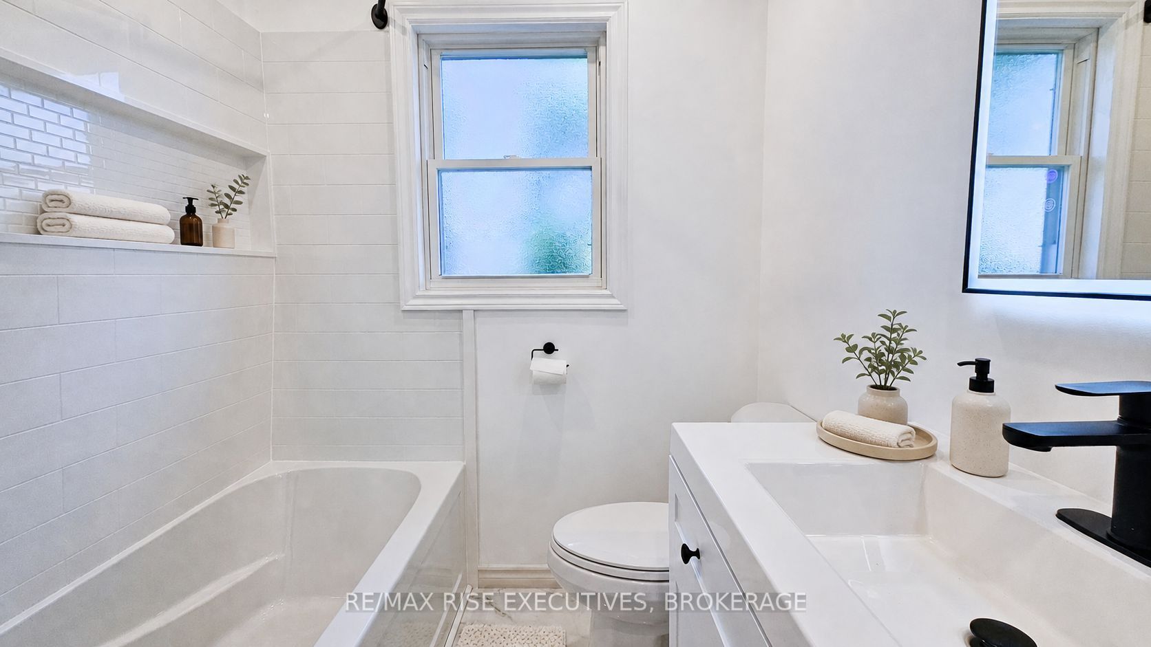 47 Henry Crescent Property Photo 16