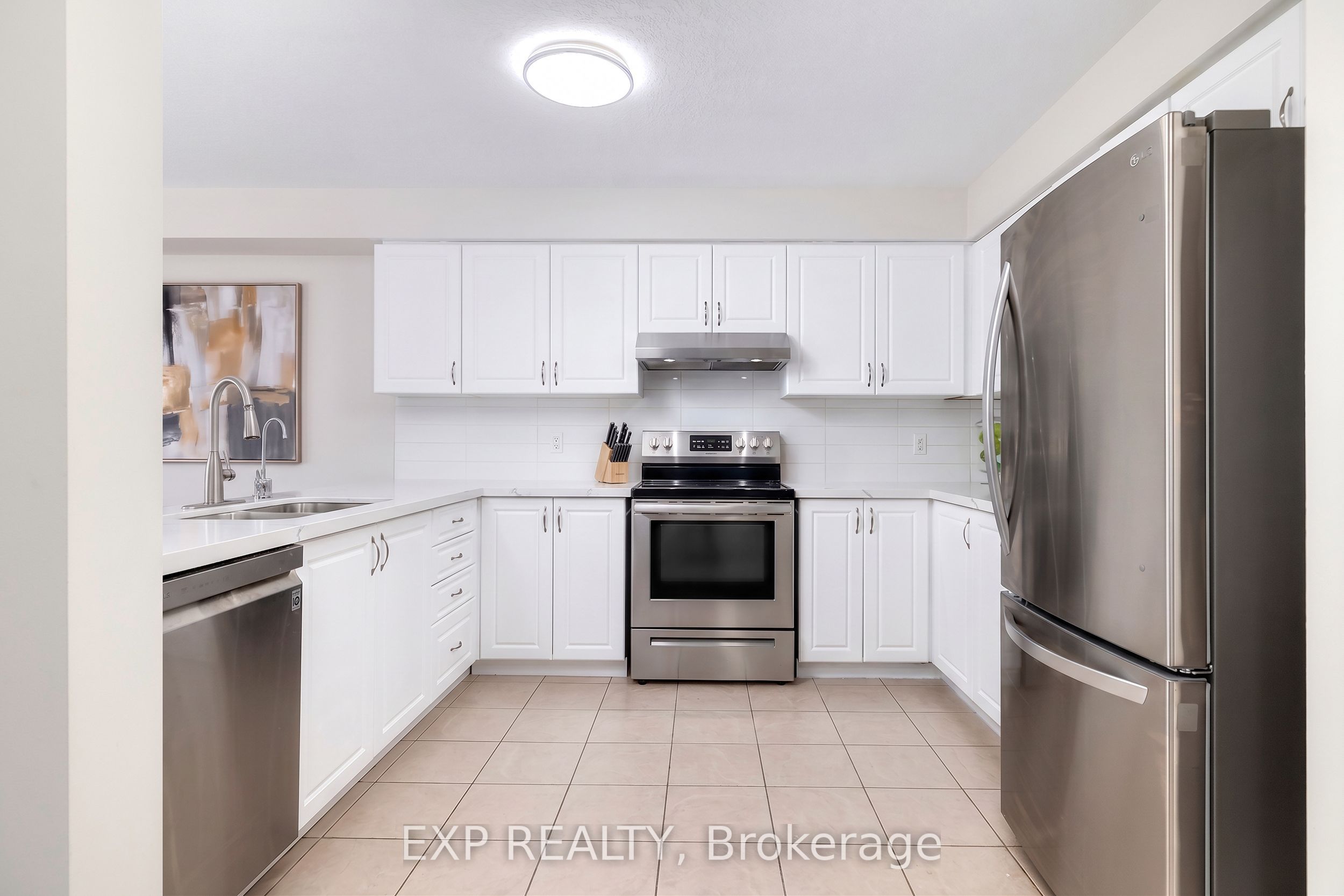 468 Doon Drive S 15 Property Photo 8