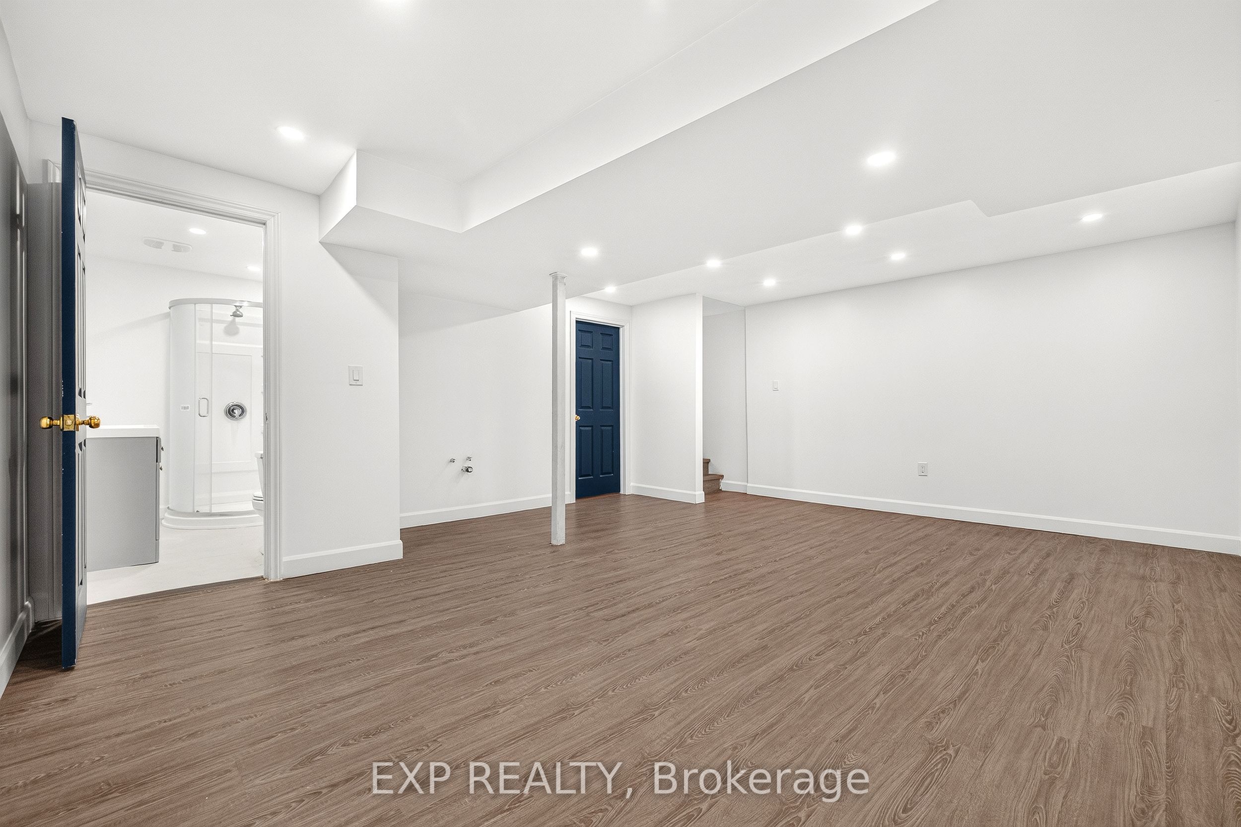 468 Doon Drive S 15 Property Photo 16