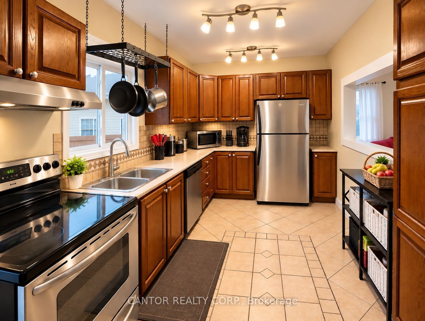 253 Mcelroy Drive Property Photo 2