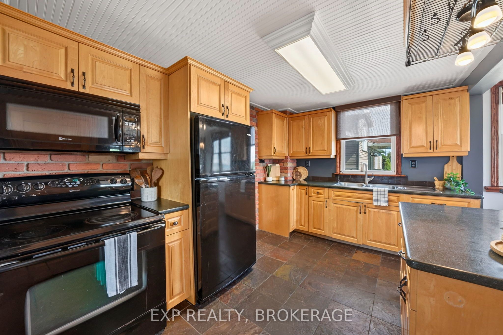 5157 Bath Road Property Photo 6