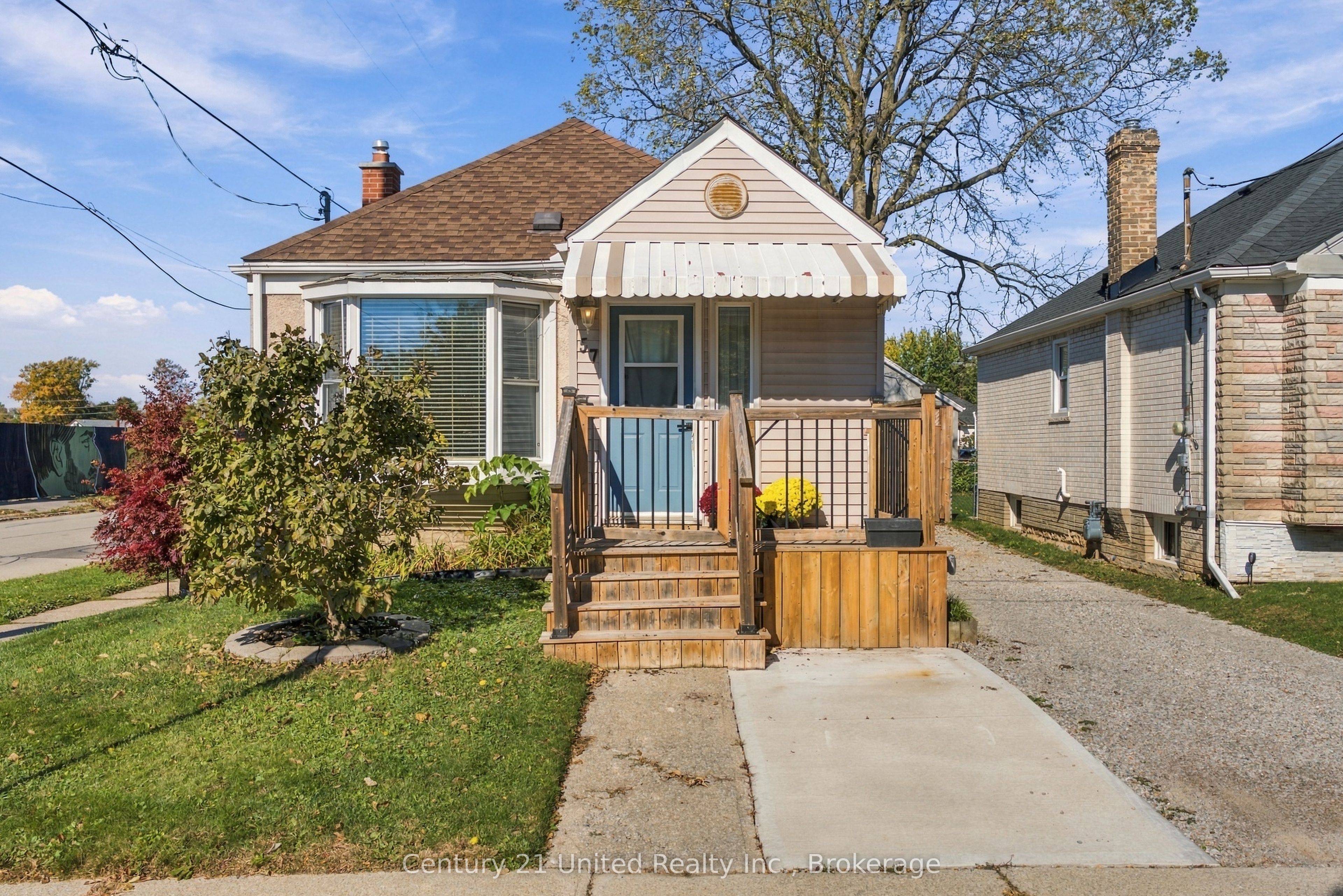 57 Sherwood Avenue Property Photo 2