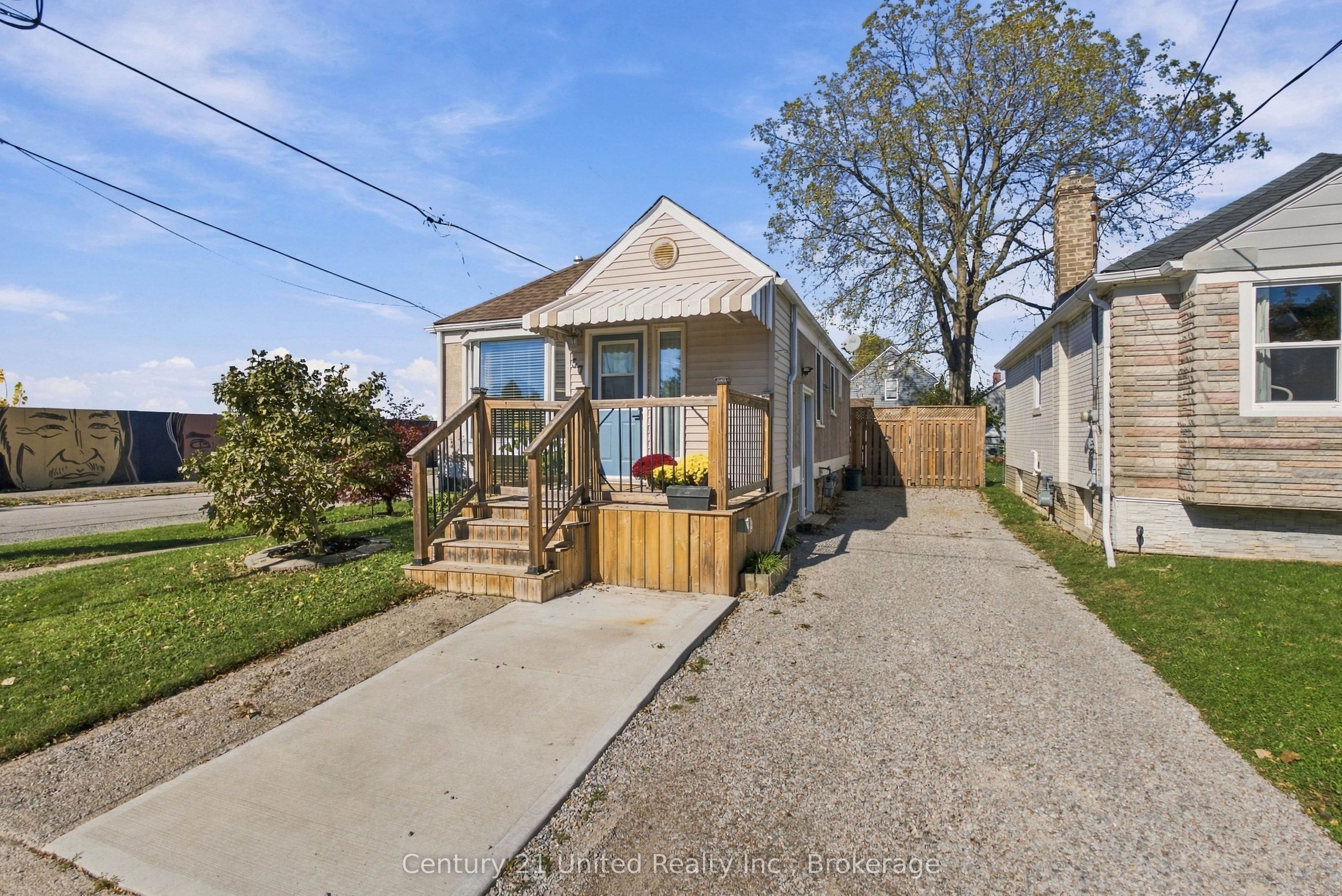 57 Sherwood Avenue Property Photo 4