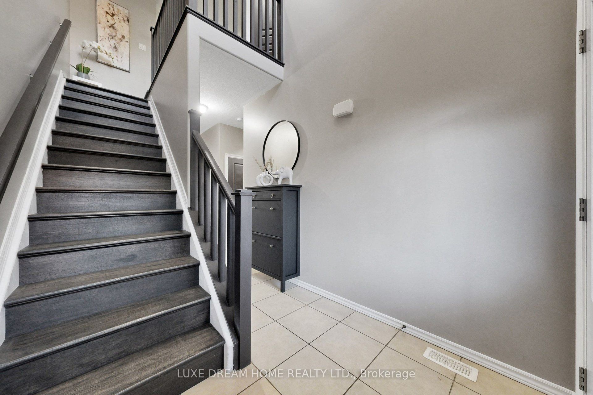 36 Terrace Hill Street Property Photo 5