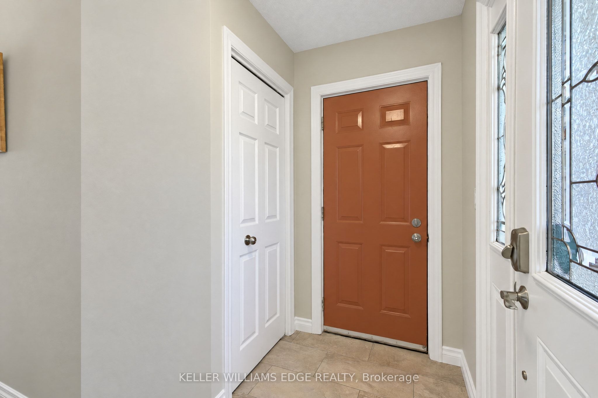 93 Wellandvale Drive Property Photo 8