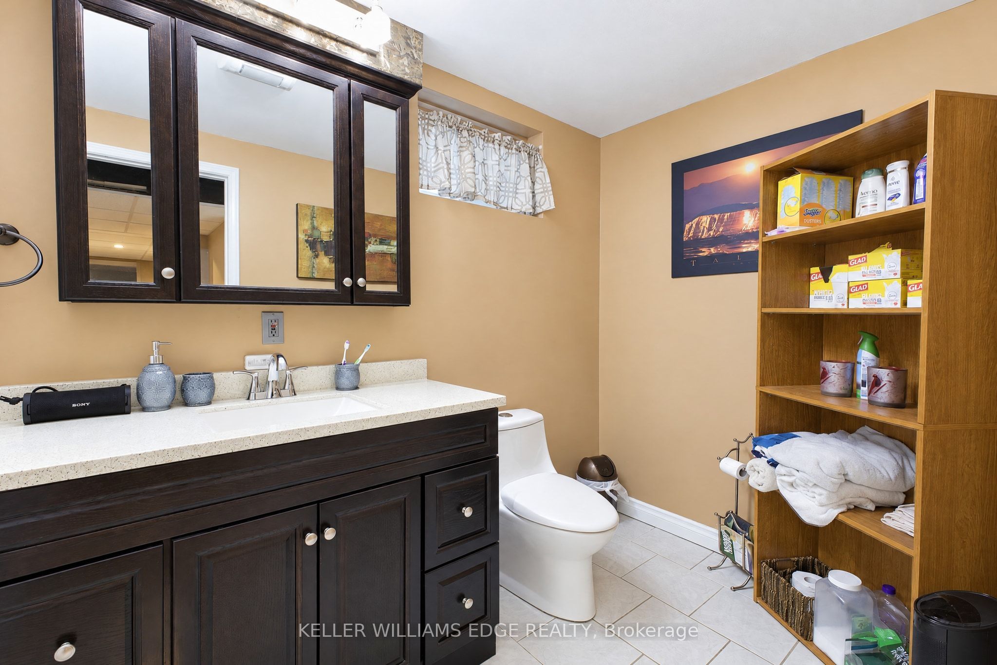 93 Wellandvale Drive Property Photo 38