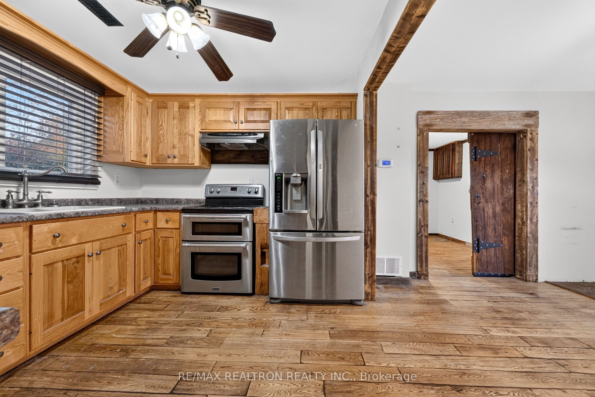 9418 Danforth Road E Property Photo 15