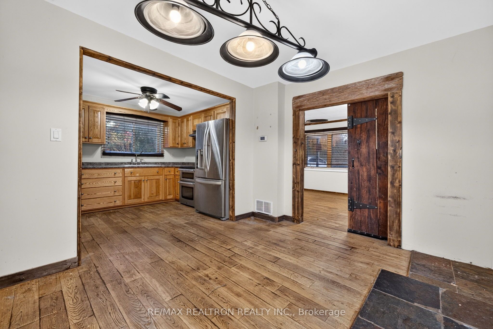 9418 Danforth Road E Property Photo 16